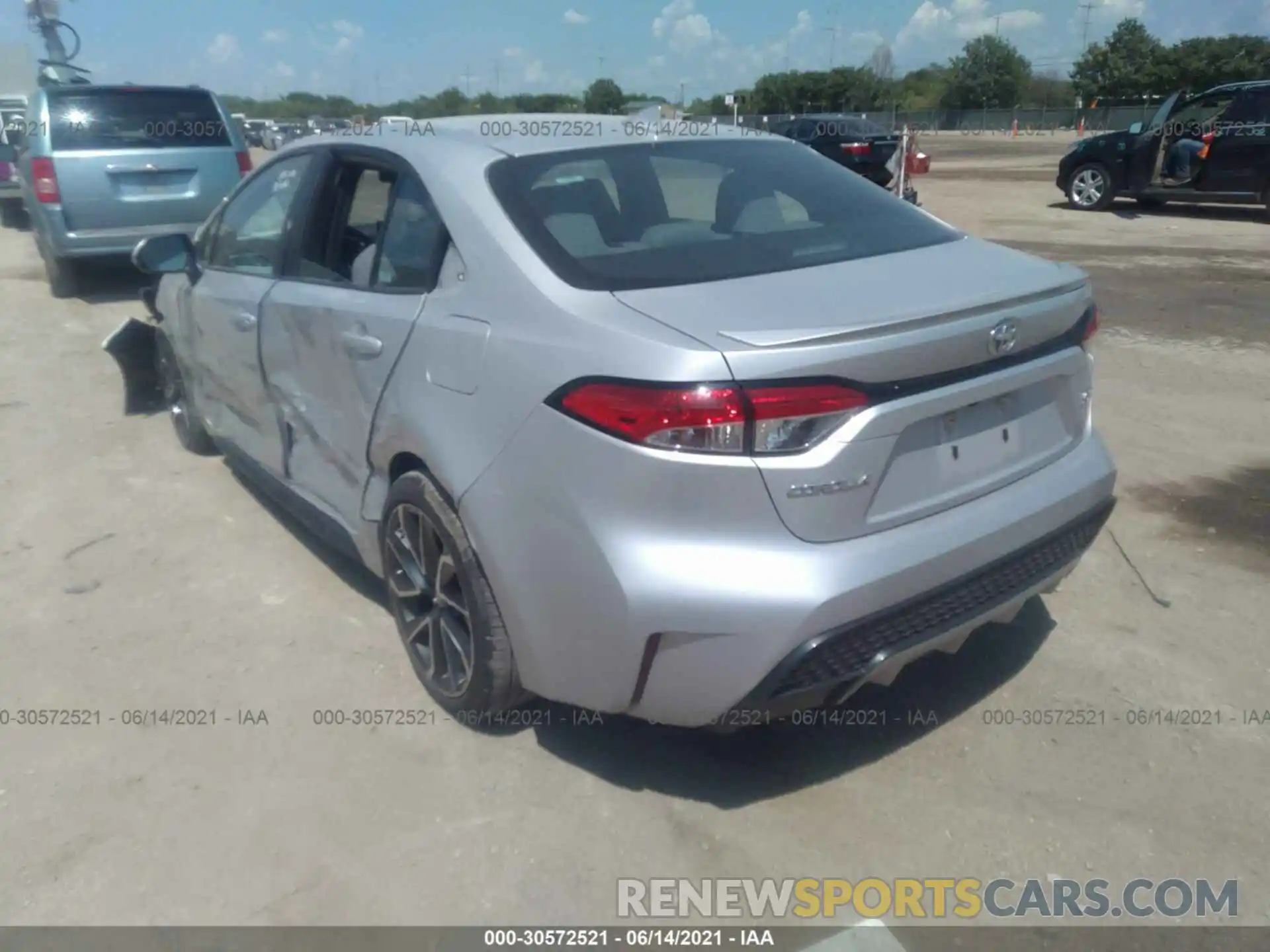 3 Photograph of a damaged car 5YFS4RCE8LP047859 TOYOTA COROLLA 2020