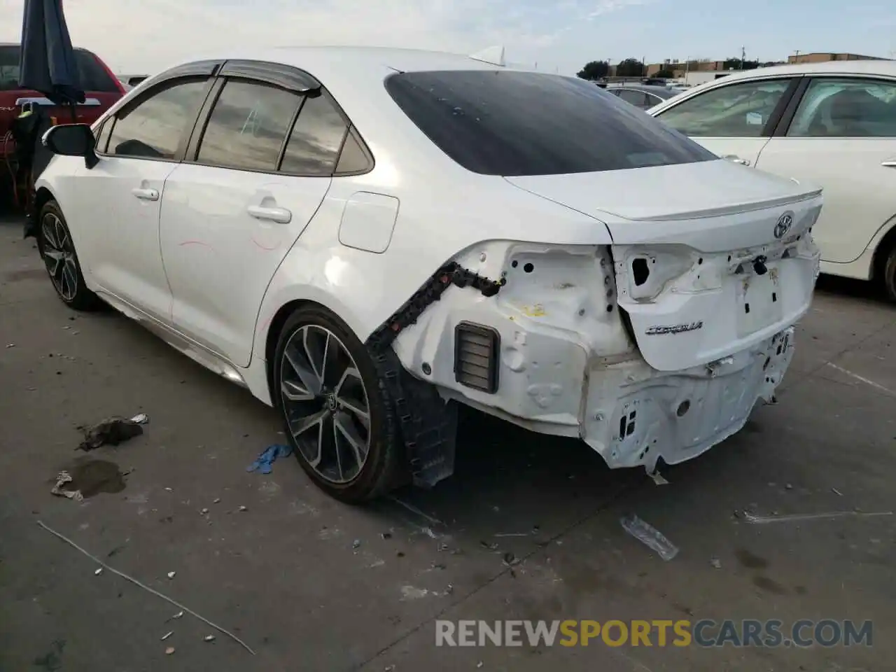 3 Photograph of a damaged car 5YFS4RCE8LP050860 TOYOTA COROLLA 2020