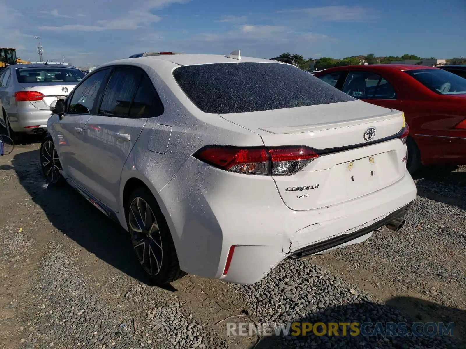 3 Photograph of a damaged car 5YFS4RCE8LP051815 TOYOTA COROLLA 2020