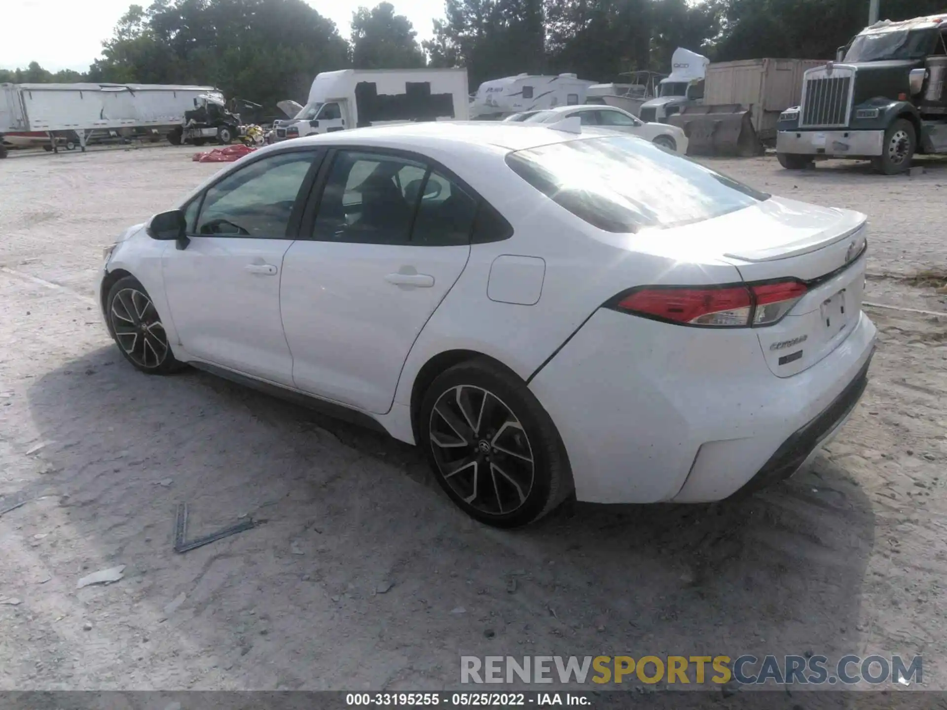 3 Photograph of a damaged car 5YFS4RCE8LP052012 TOYOTA COROLLA 2020