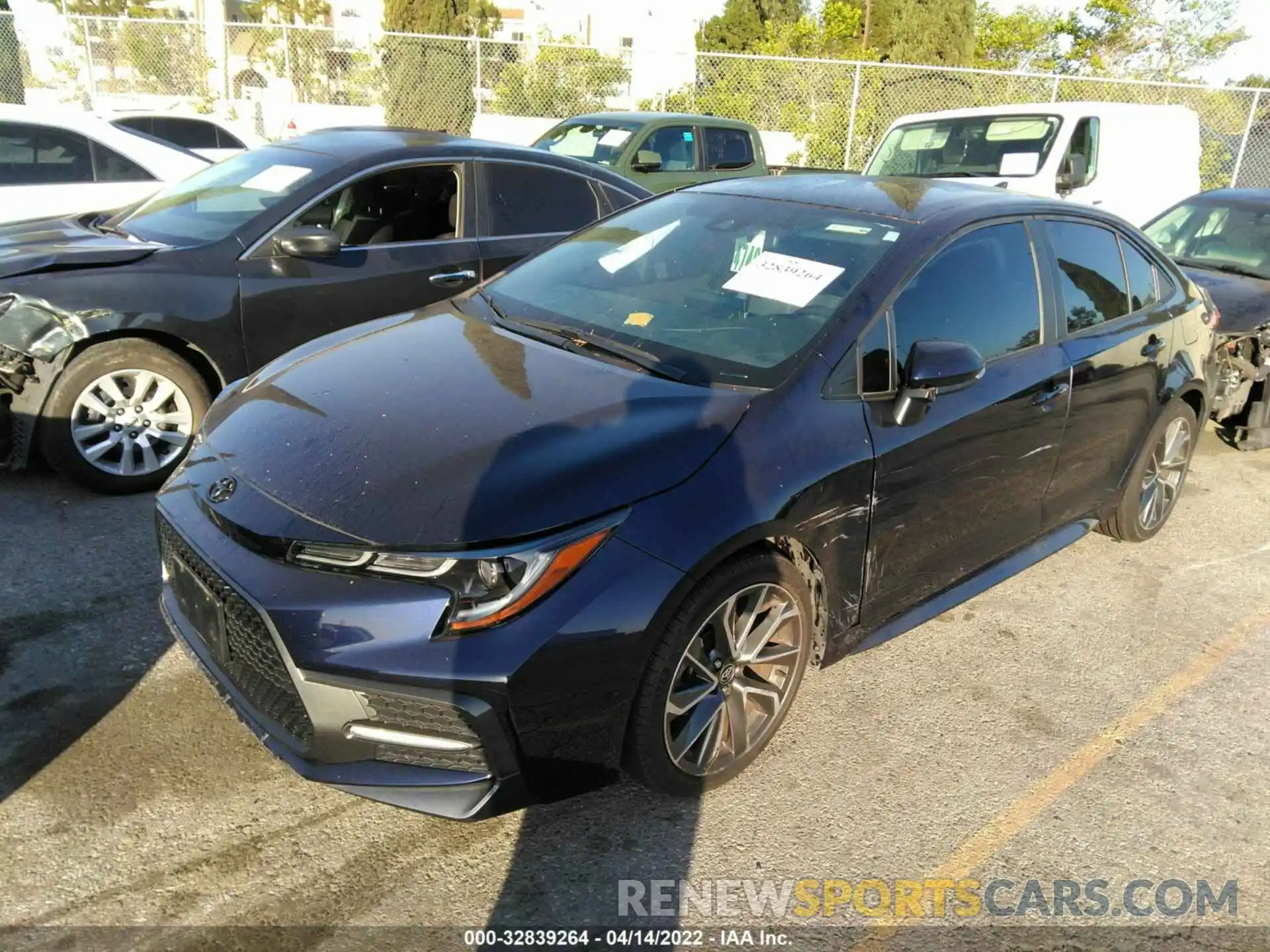 2 Photograph of a damaged car 5YFS4RCE8LP052737 TOYOTA COROLLA 2020