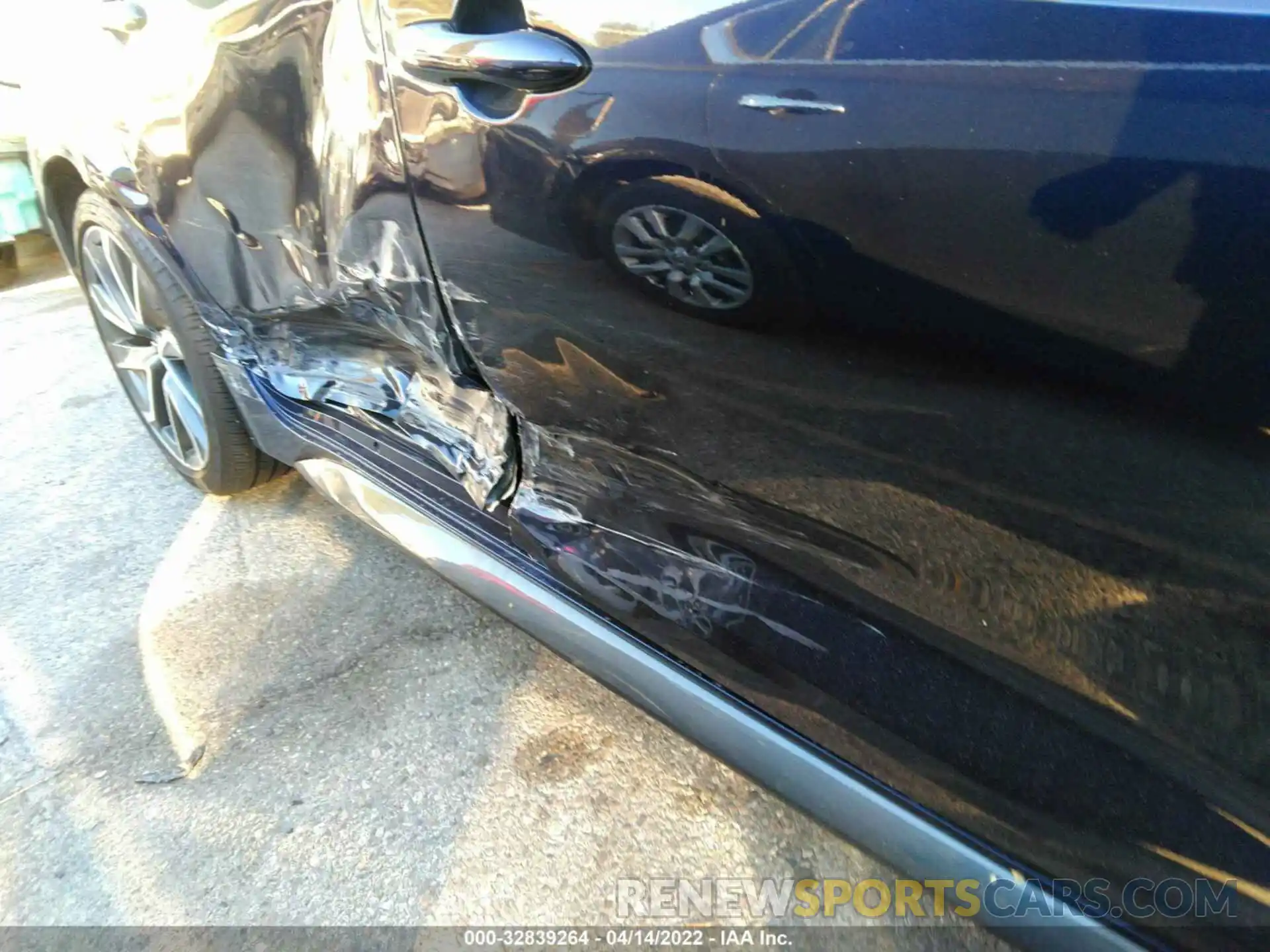 6 Photograph of a damaged car 5YFS4RCE8LP052737 TOYOTA COROLLA 2020