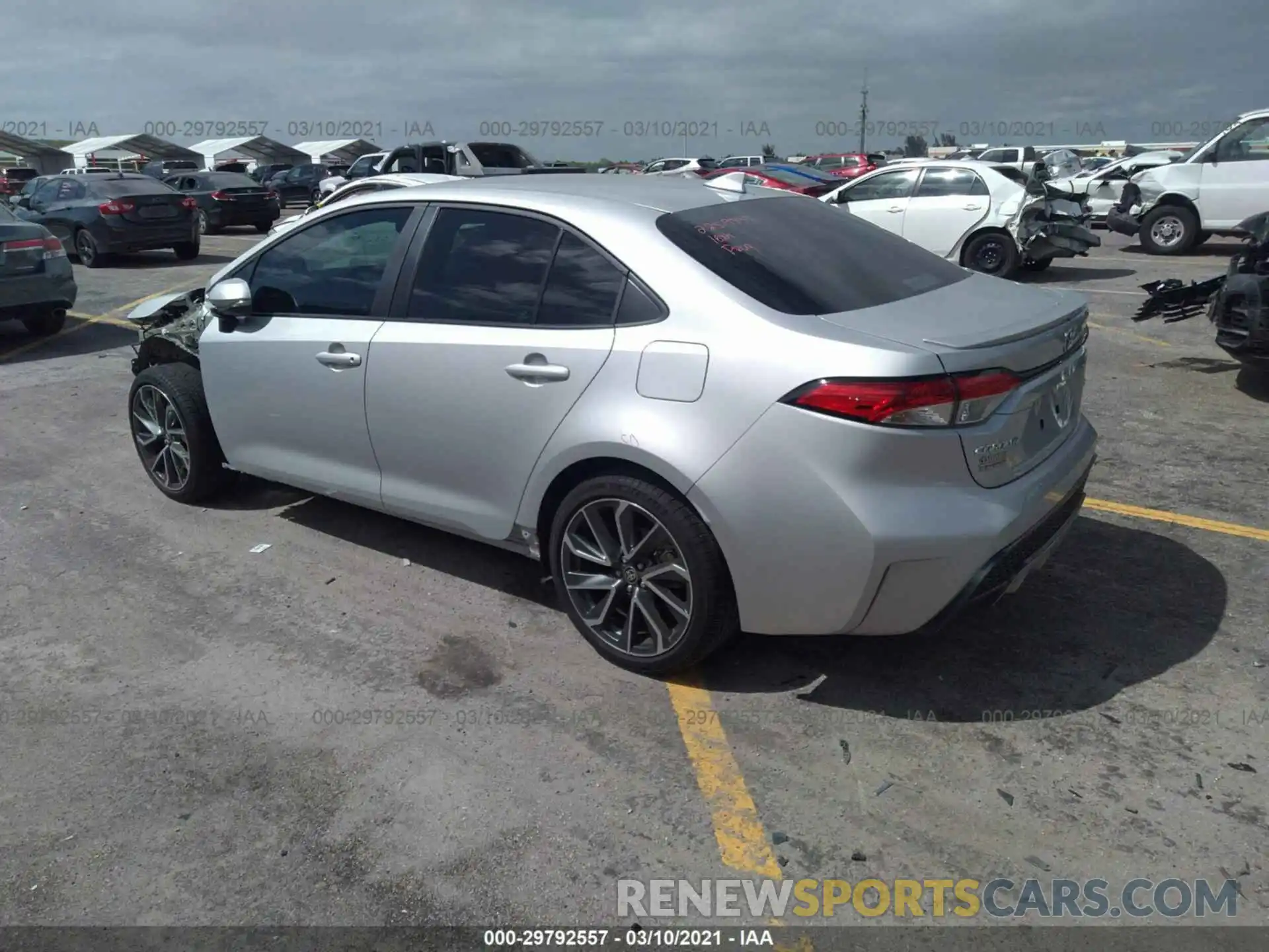 3 Photograph of a damaged car 5YFS4RCE8LP053029 TOYOTA COROLLA 2020