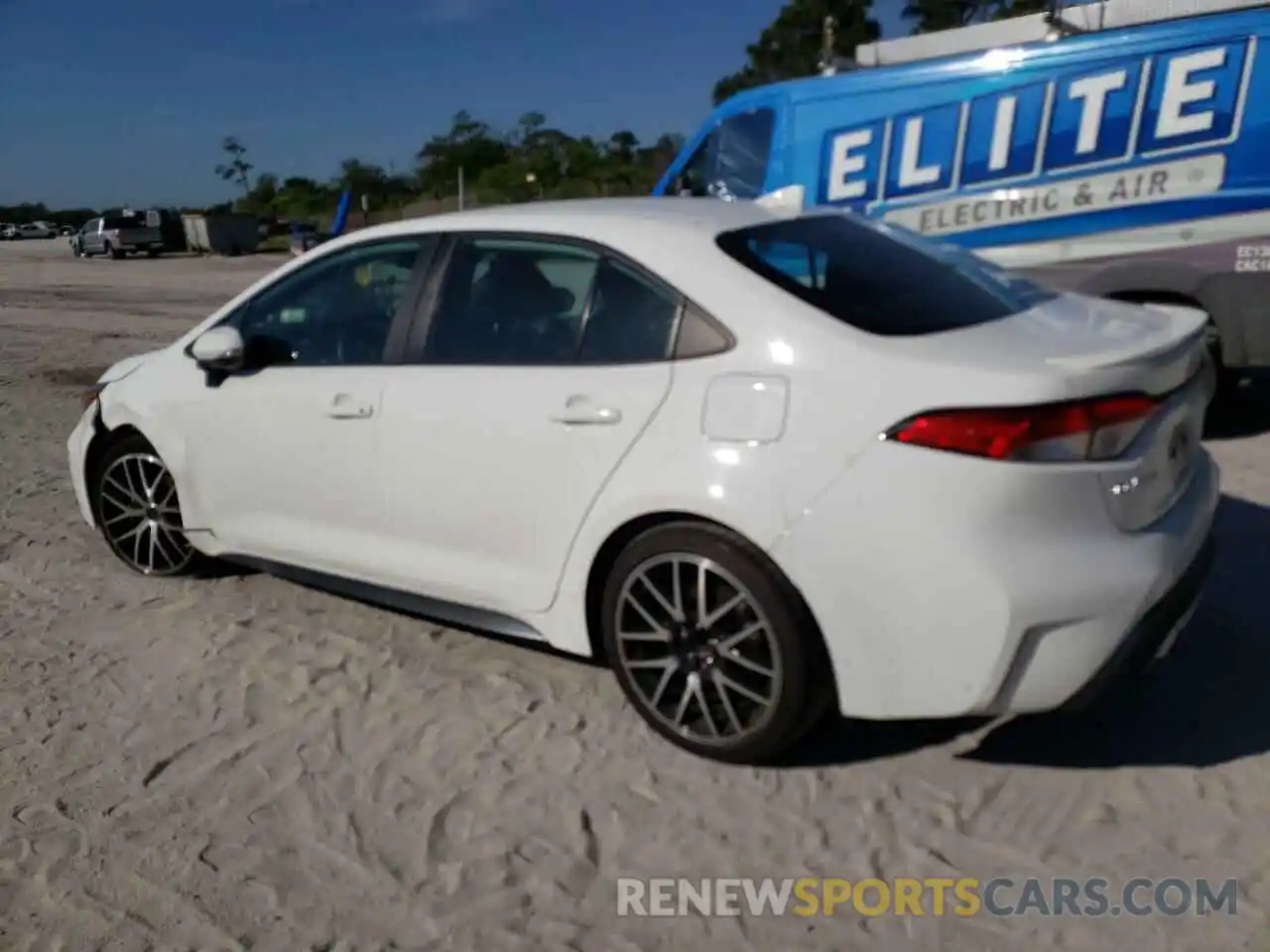 2 Photograph of a damaged car 5YFS4RCE8LP054326 TOYOTA COROLLA 2020