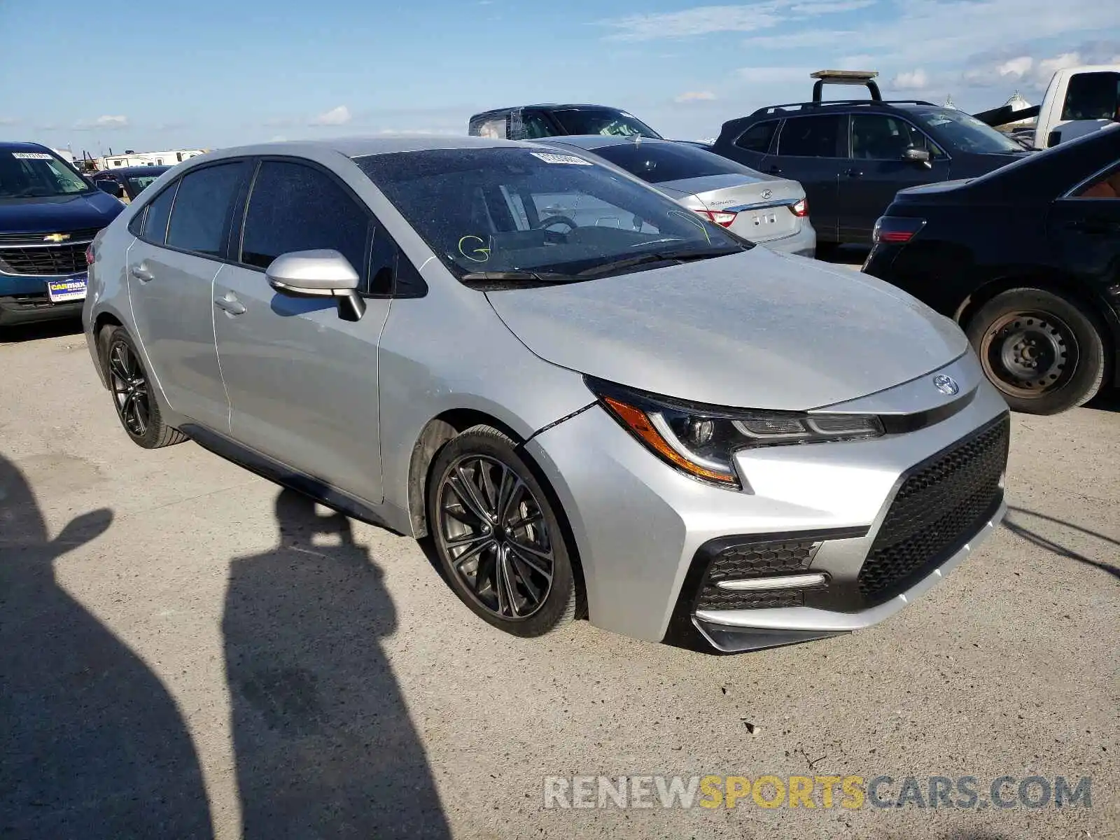 1 Photograph of a damaged car 5YFS4RCE8LP055699 TOYOTA COROLLA 2020