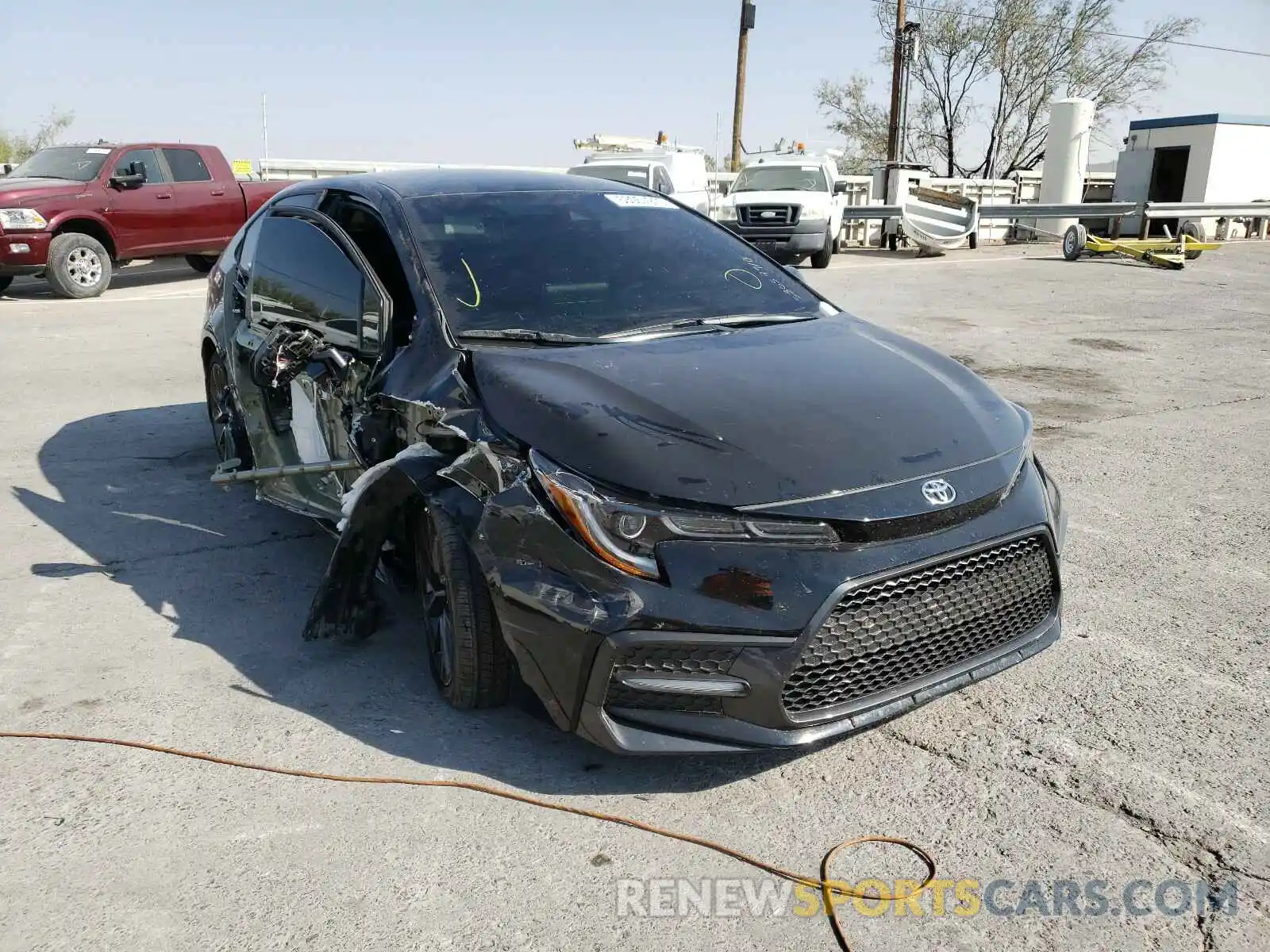 1 Photograph of a damaged car 5YFS4RCE8LP056707 TOYOTA COROLLA 2020