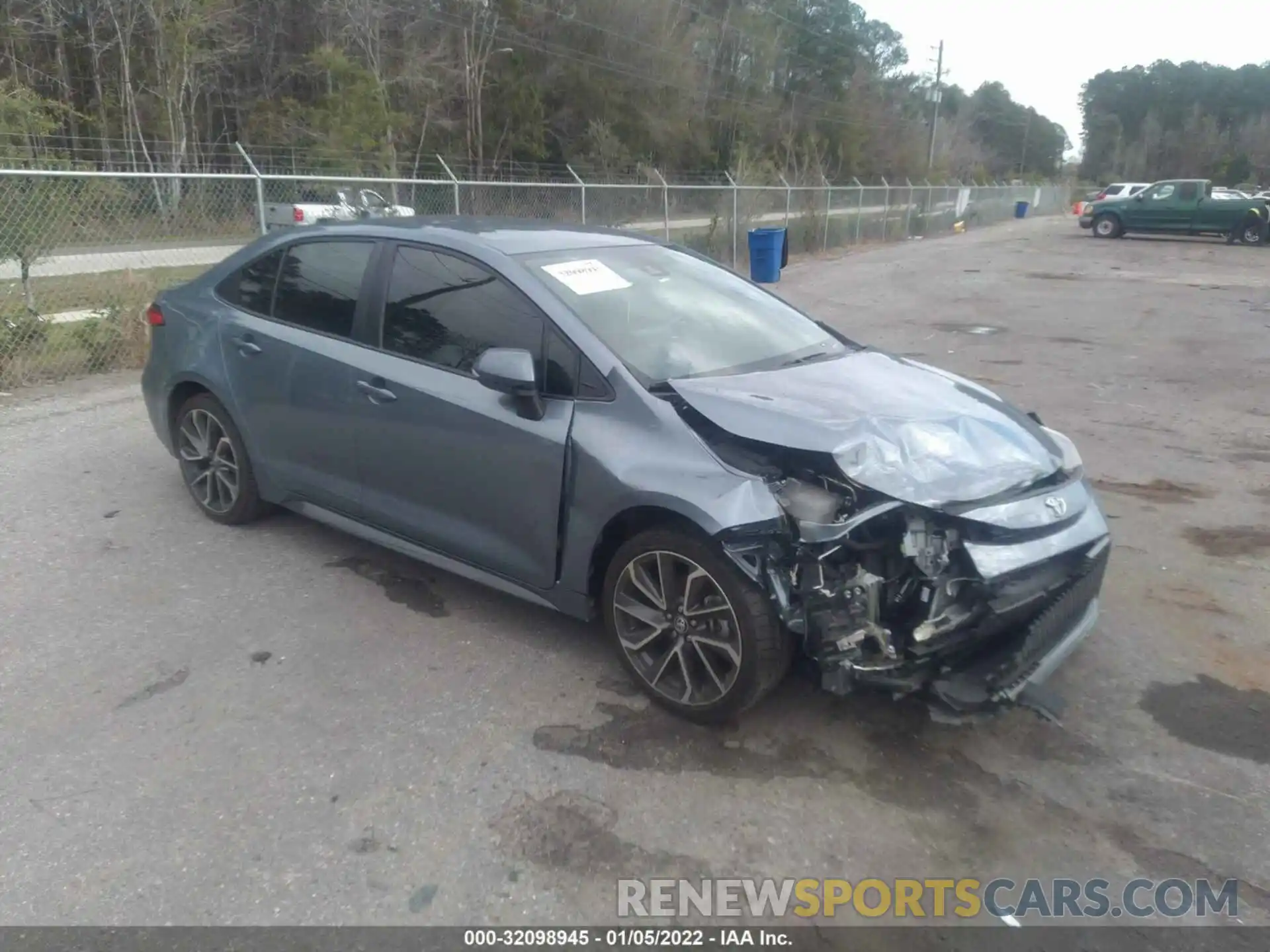 1 Photograph of a damaged car 5YFS4RCE9LP004261 TOYOTA COROLLA 2020