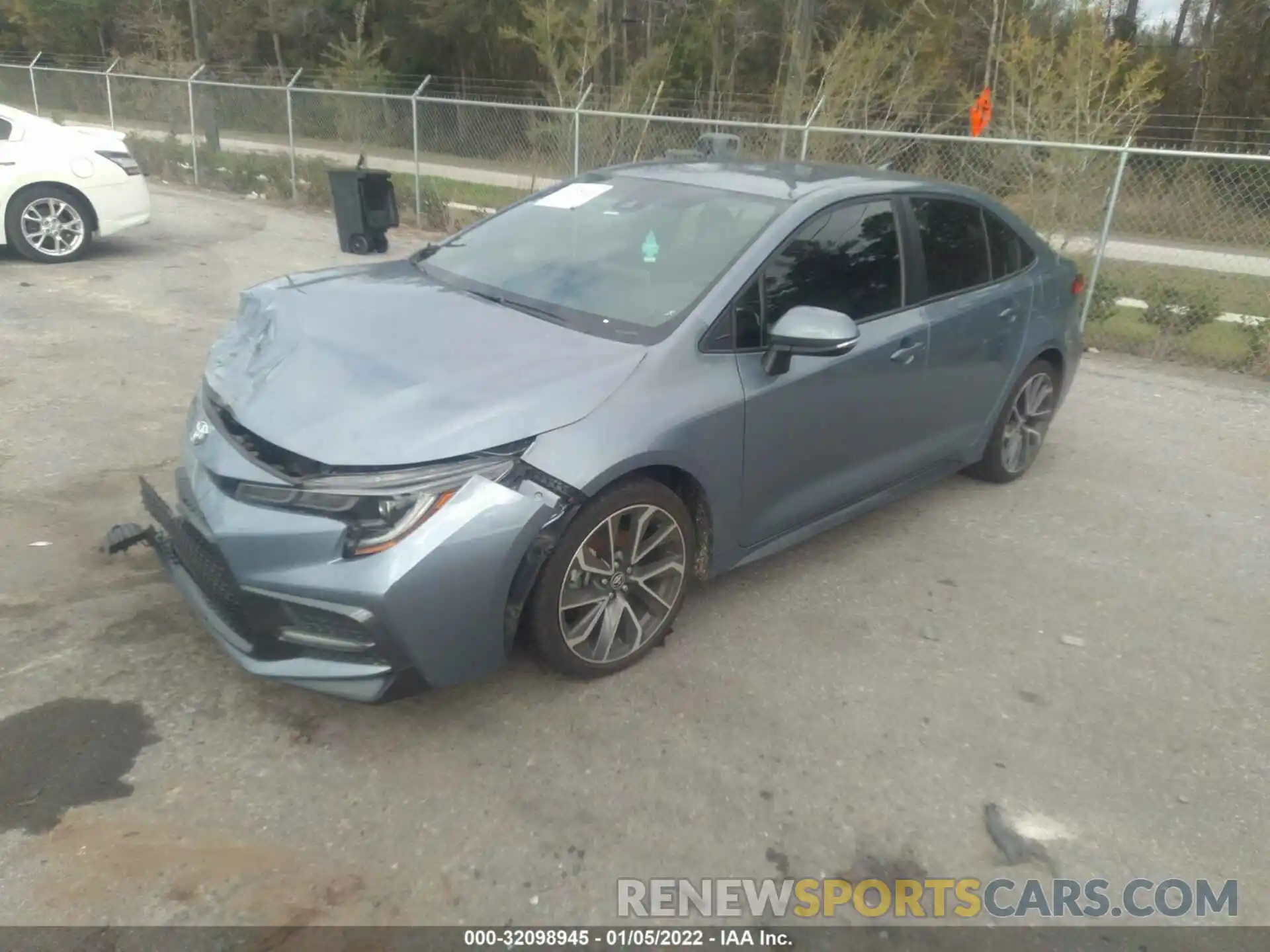 2 Photograph of a damaged car 5YFS4RCE9LP004261 TOYOTA COROLLA 2020