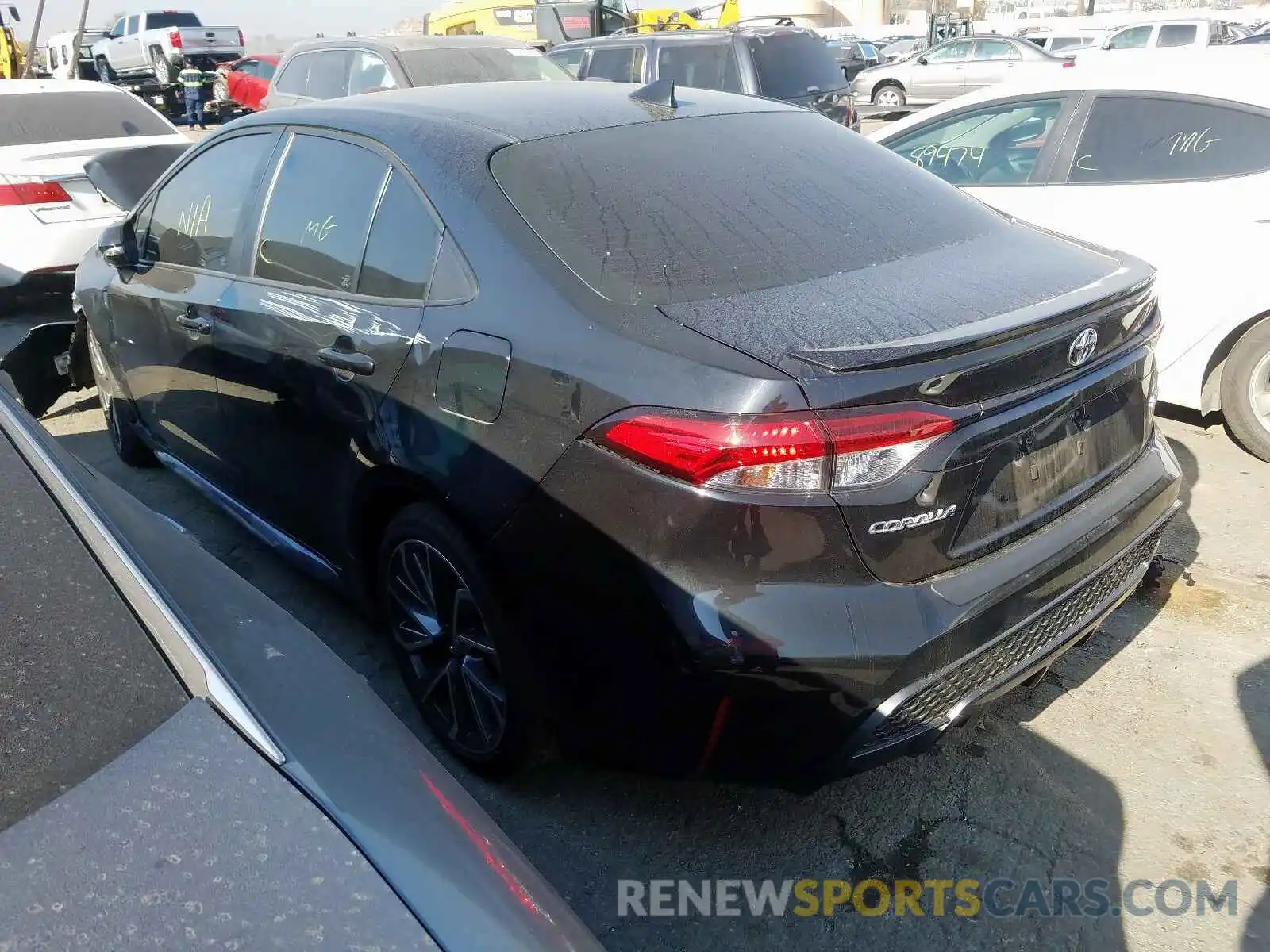 3 Photograph of a damaged car 5YFS4RCE9LP004311 TOYOTA COROLLA 2020