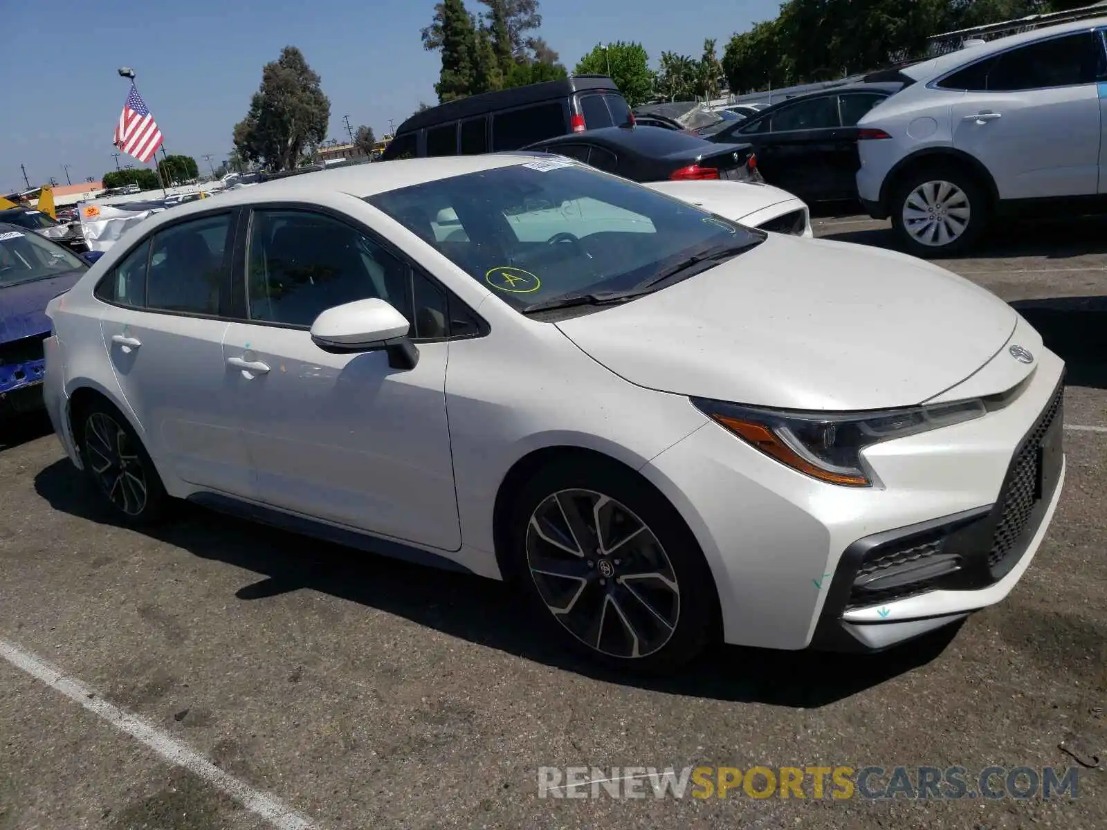 1 Photograph of a damaged car 5YFS4RCE9LP006995 TOYOTA COROLLA 2020