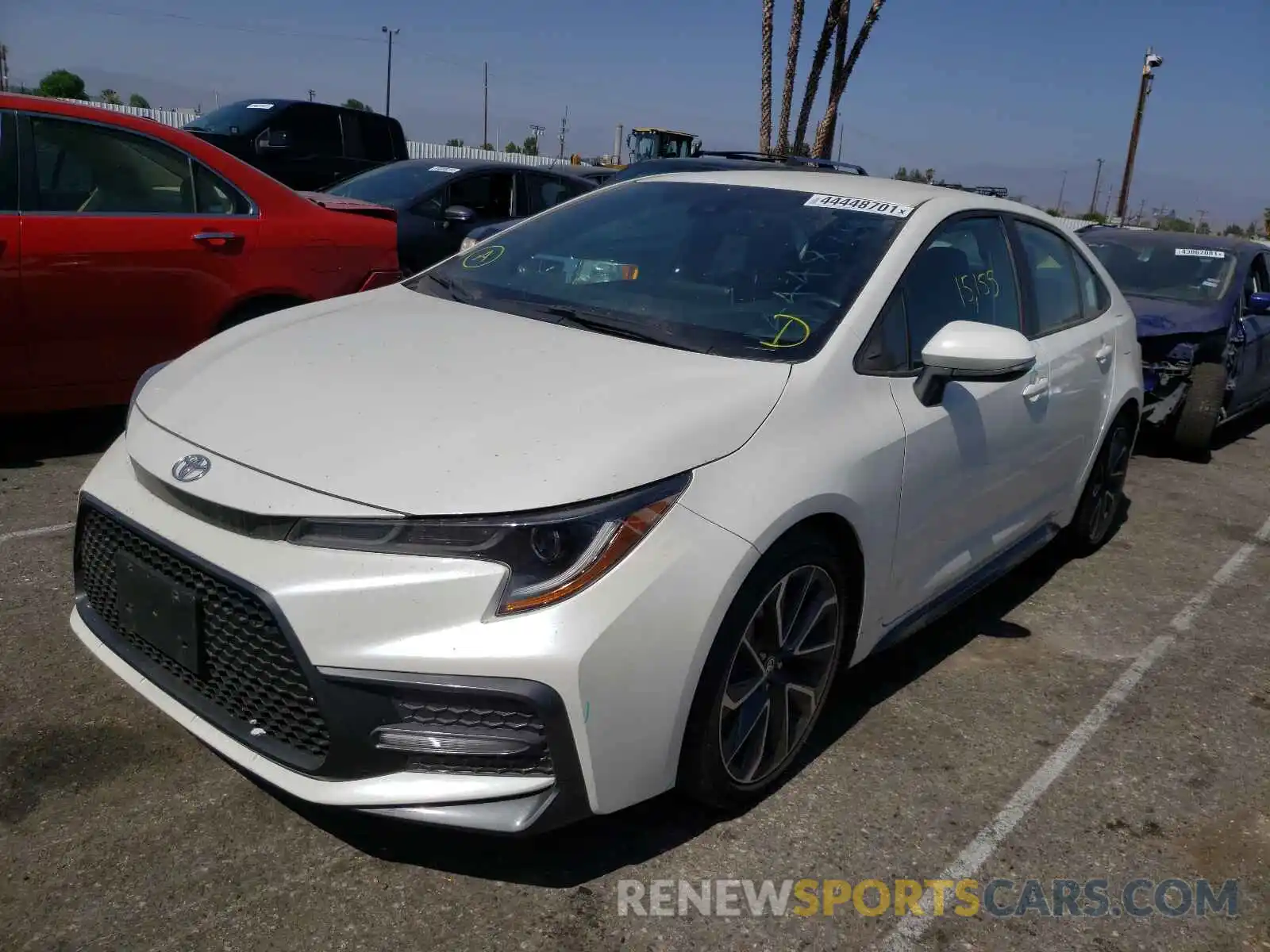 2 Photograph of a damaged car 5YFS4RCE9LP006995 TOYOTA COROLLA 2020