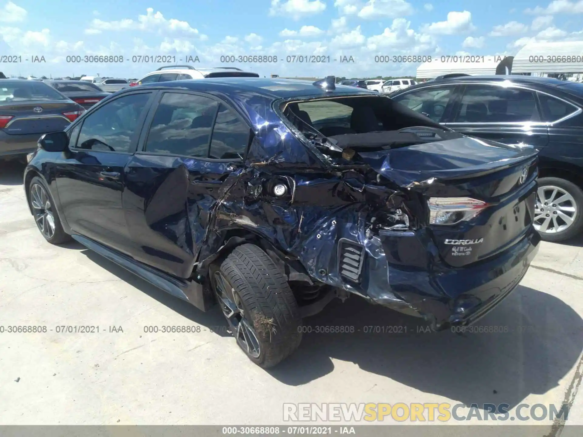 3 Photograph of a damaged car 5YFS4RCE9LP008682 TOYOTA COROLLA 2020