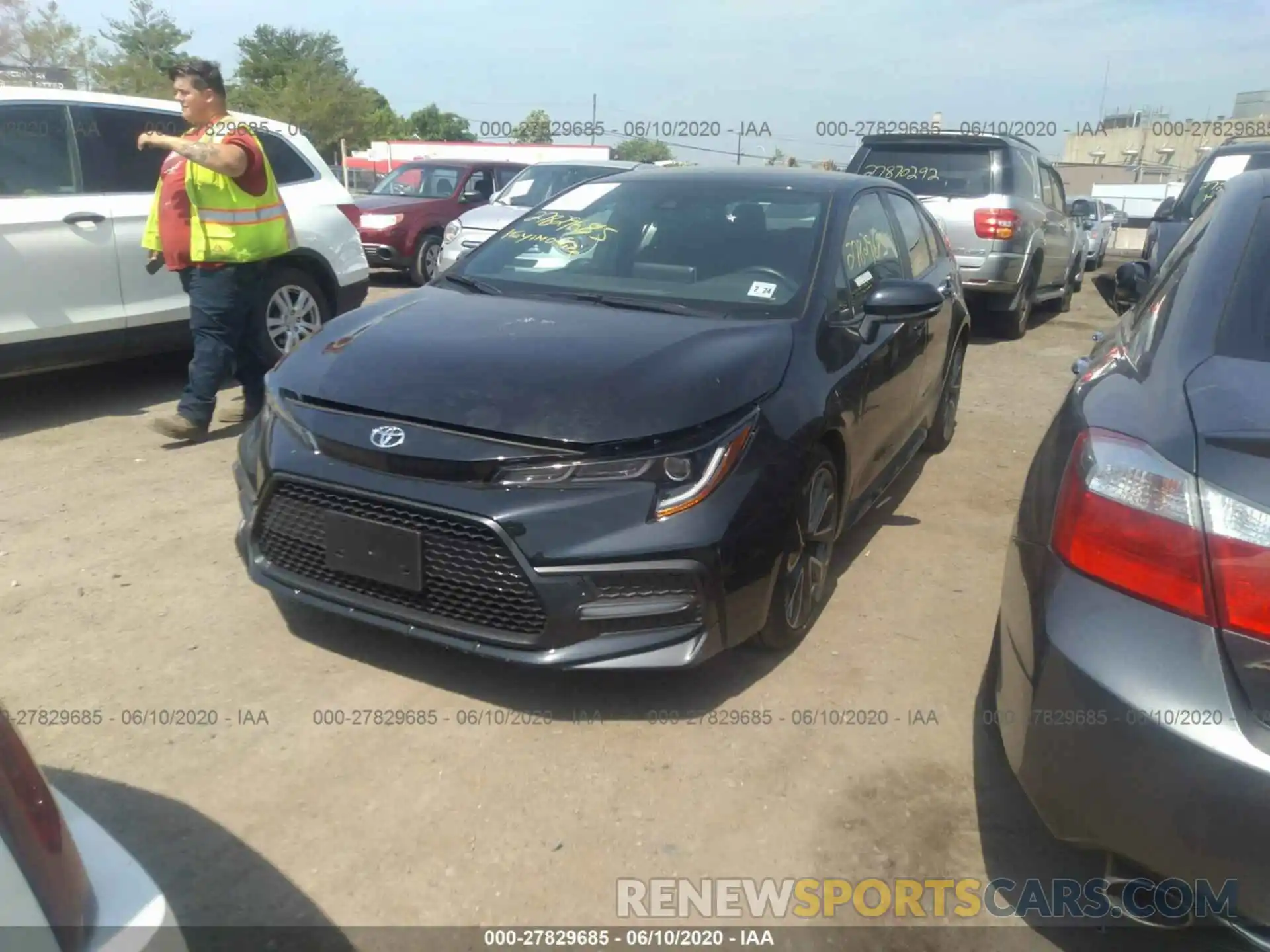 2 Photograph of a damaged car 5YFS4RCE9LP013137 TOYOTA COROLLA 2020