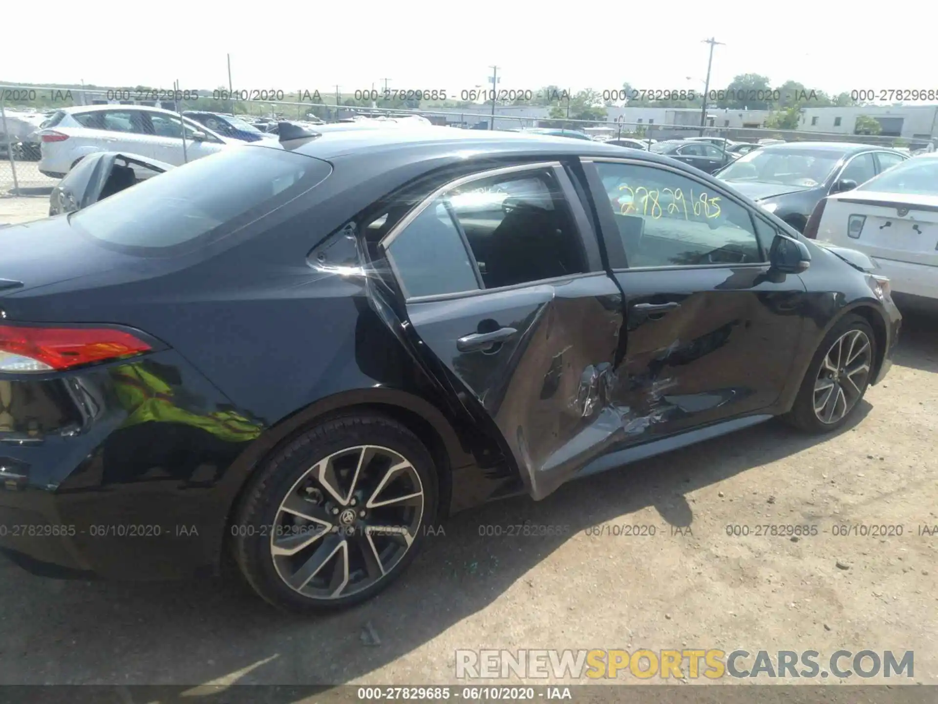 6 Photograph of a damaged car 5YFS4RCE9LP013137 TOYOTA COROLLA 2020