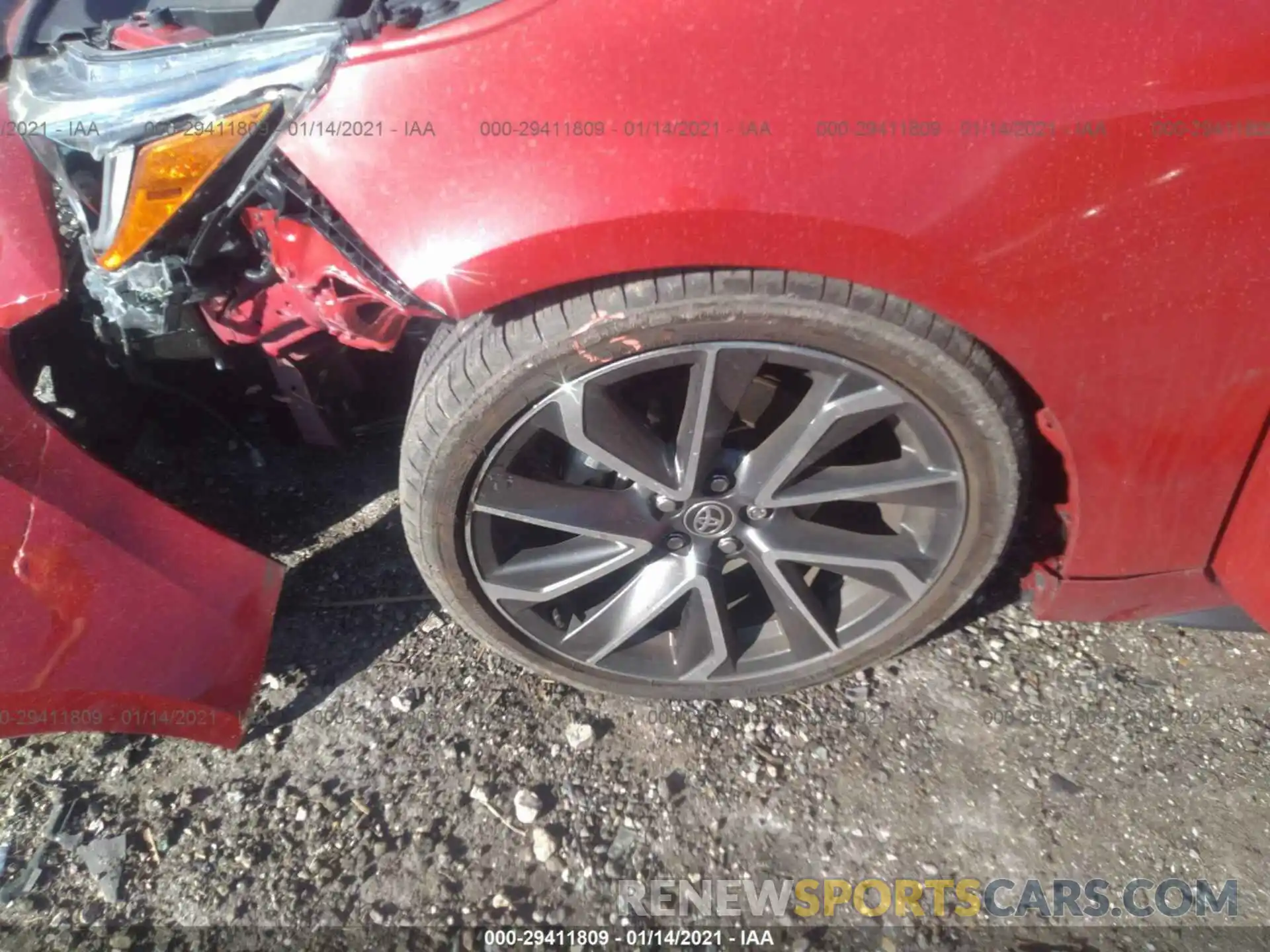 12 Photograph of a damaged car 5YFS4RCE9LP013297 TOYOTA COROLLA 2020