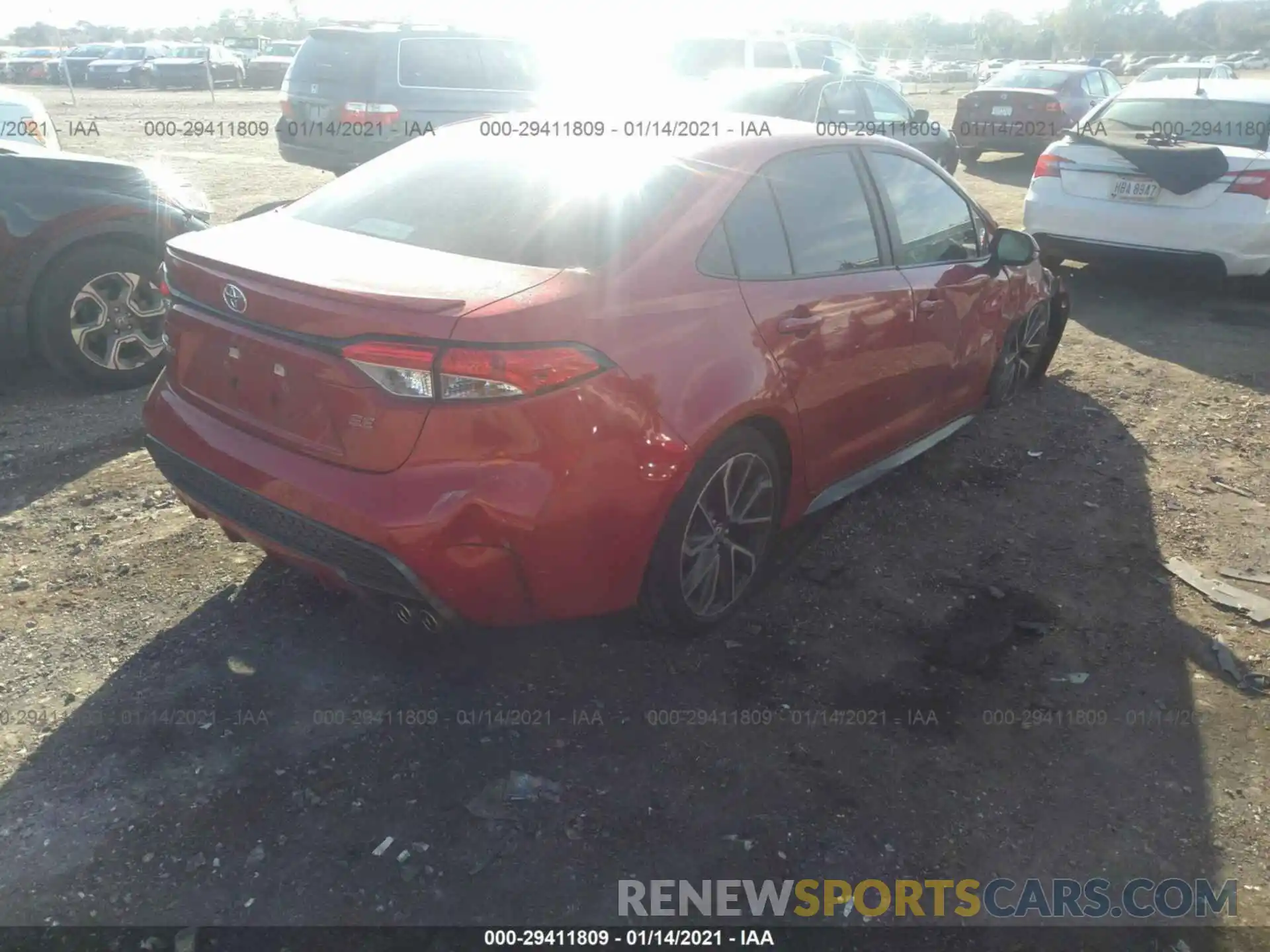 4 Photograph of a damaged car 5YFS4RCE9LP013297 TOYOTA COROLLA 2020