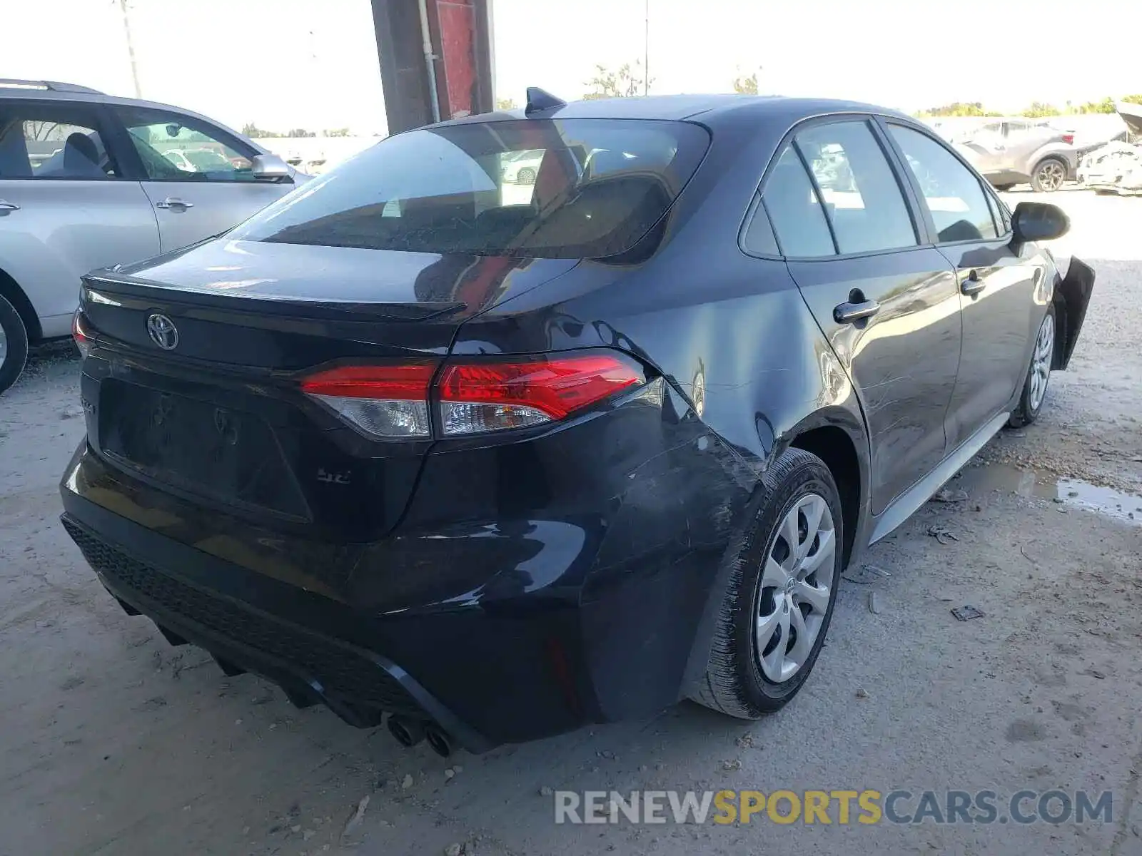 4 Photograph of a damaged car 5YFS4RCE9LP013414 TOYOTA COROLLA 2020