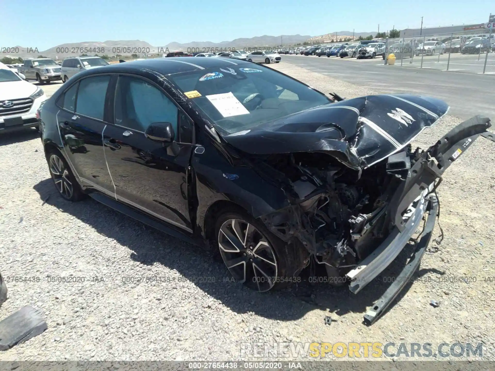 1 Photograph of a damaged car 5YFS4RCE9LP013641 TOYOTA COROLLA 2020