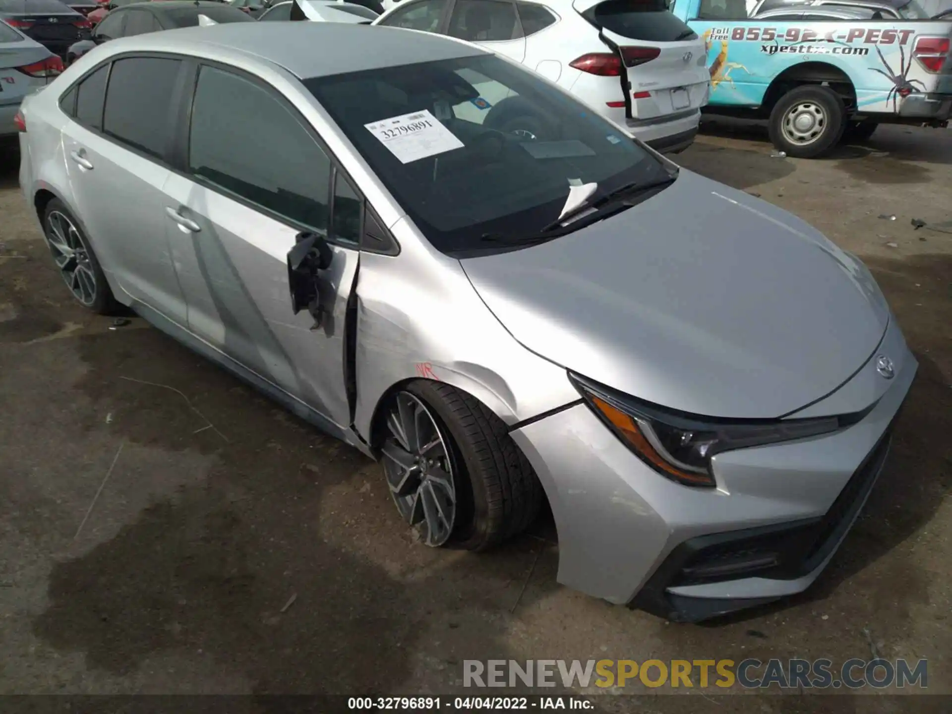 1 Photograph of a damaged car 5YFS4RCE9LP014496 TOYOTA COROLLA 2020