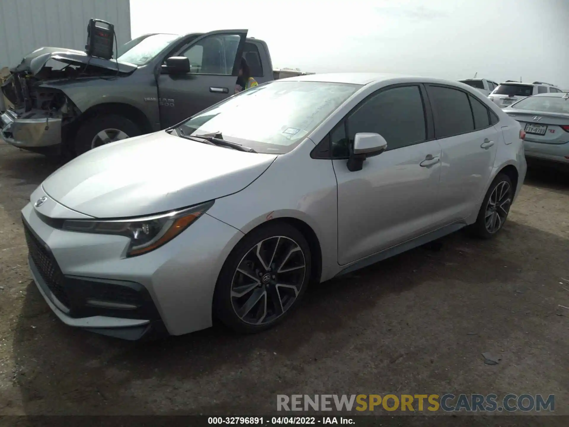 2 Photograph of a damaged car 5YFS4RCE9LP014496 TOYOTA COROLLA 2020