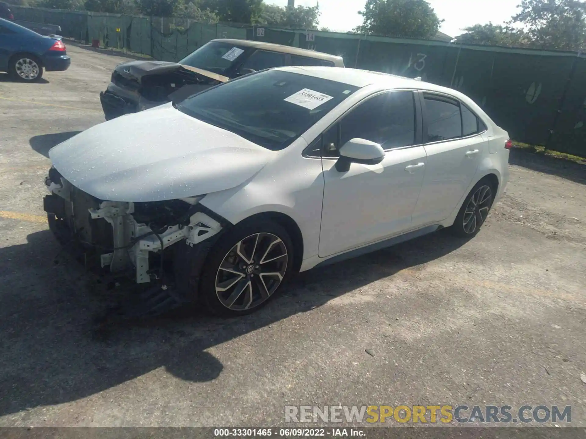 2 Photograph of a damaged car 5YFS4RCE9LP016359 TOYOTA COROLLA 2020