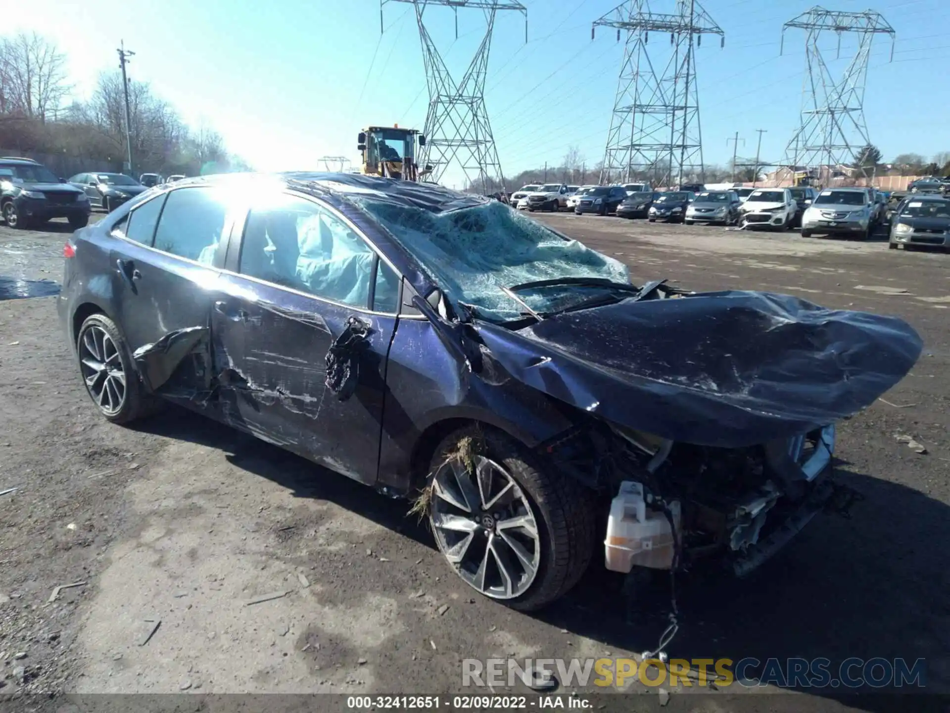 1 Photograph of a damaged car 5YFS4RCE9LP017687 TOYOTA COROLLA 2020