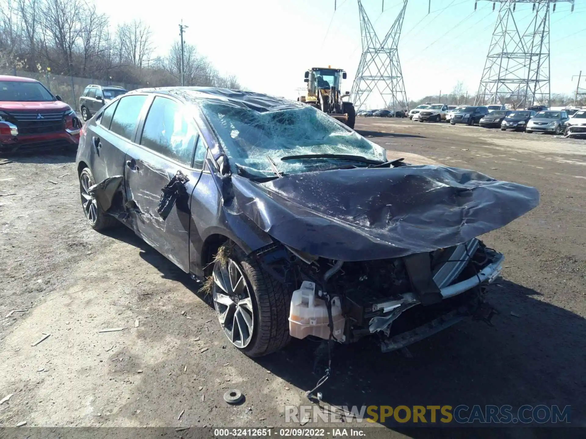 6 Photograph of a damaged car 5YFS4RCE9LP017687 TOYOTA COROLLA 2020