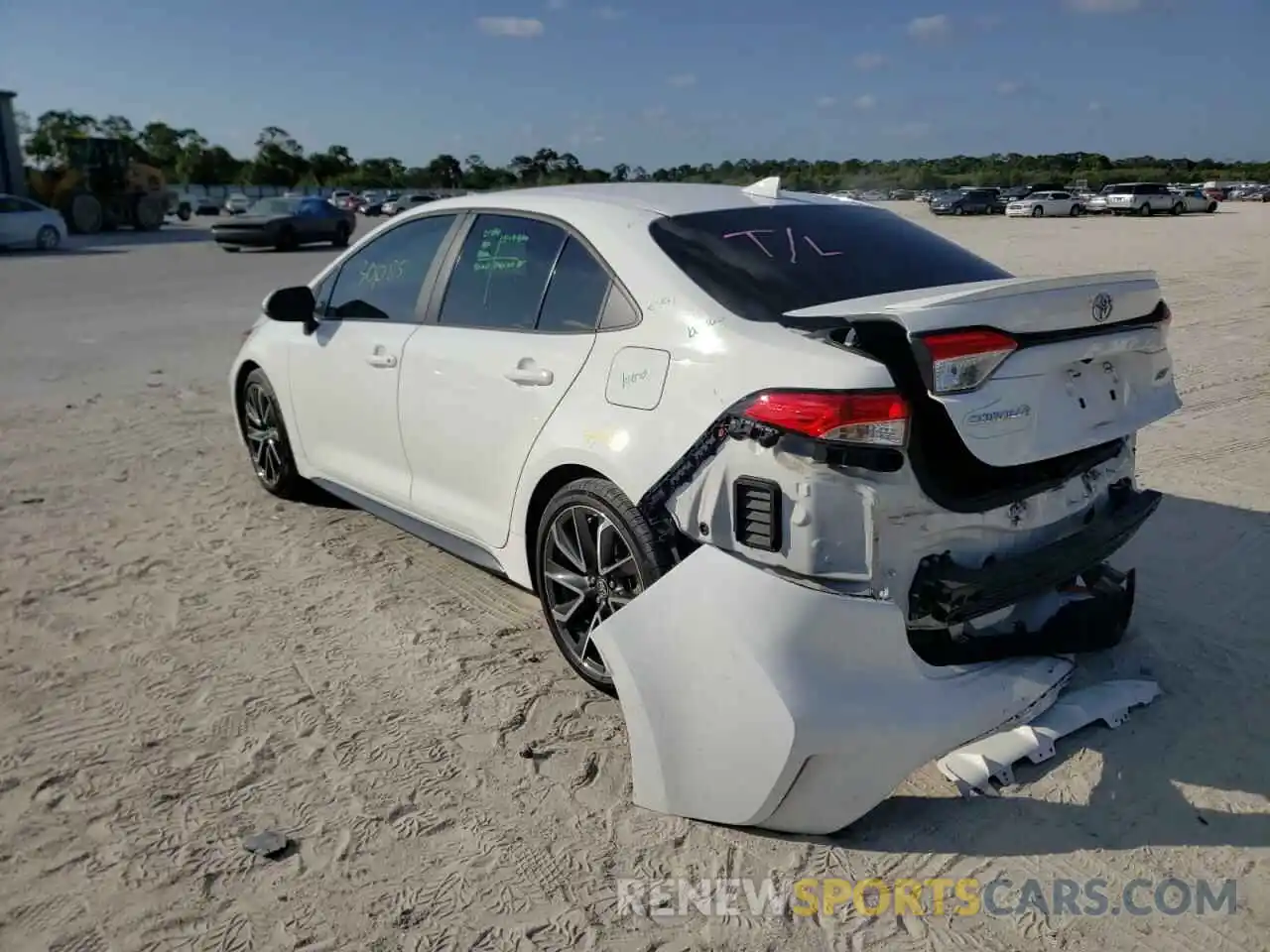 3 Photograph of a damaged car 5YFS4RCE9LP020282 TOYOTA COROLLA 2020