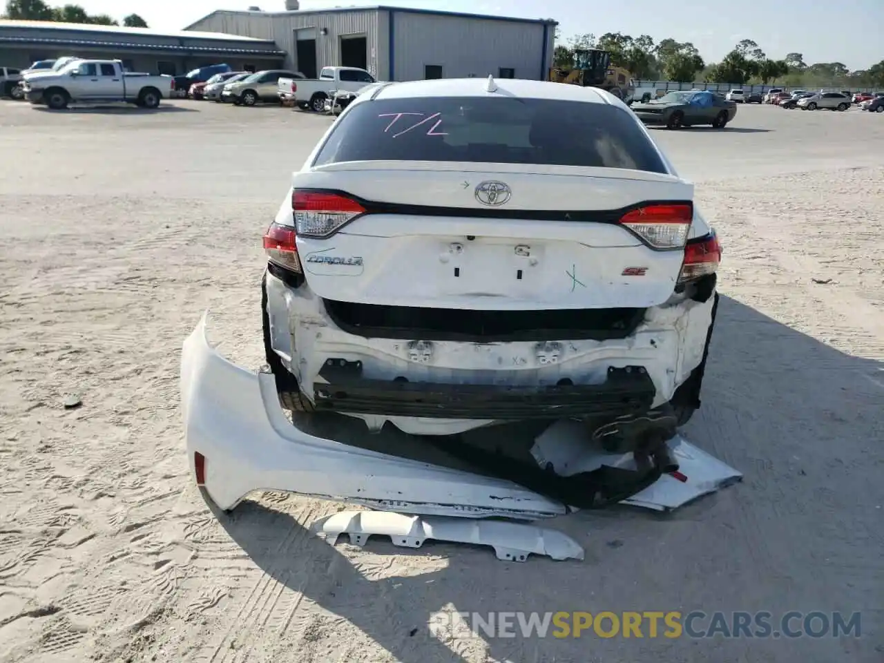 9 Photograph of a damaged car 5YFS4RCE9LP020282 TOYOTA COROLLA 2020