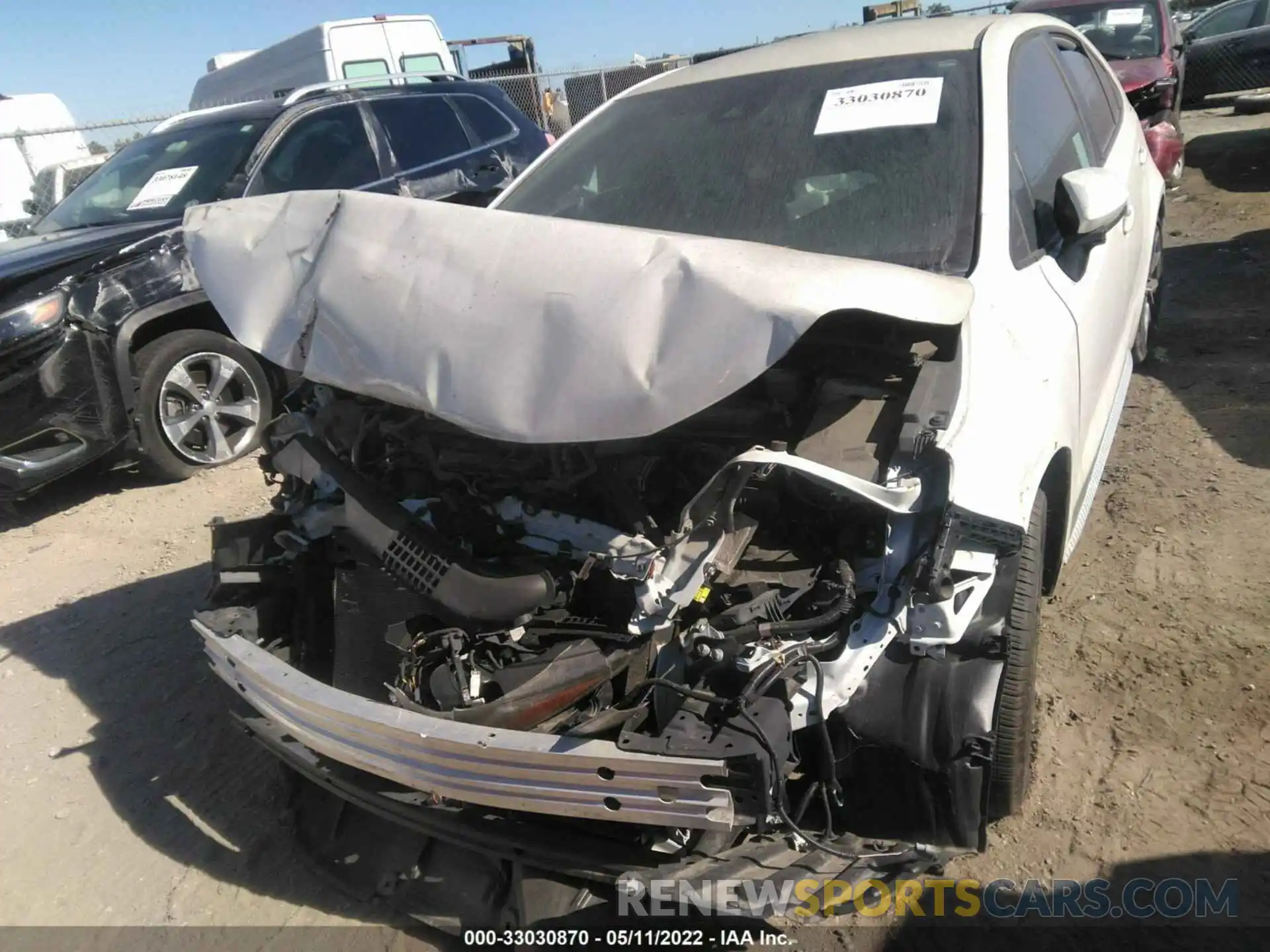 6 Photograph of a damaged car 5YFS4RCE9LP025613 TOYOTA COROLLA 2020