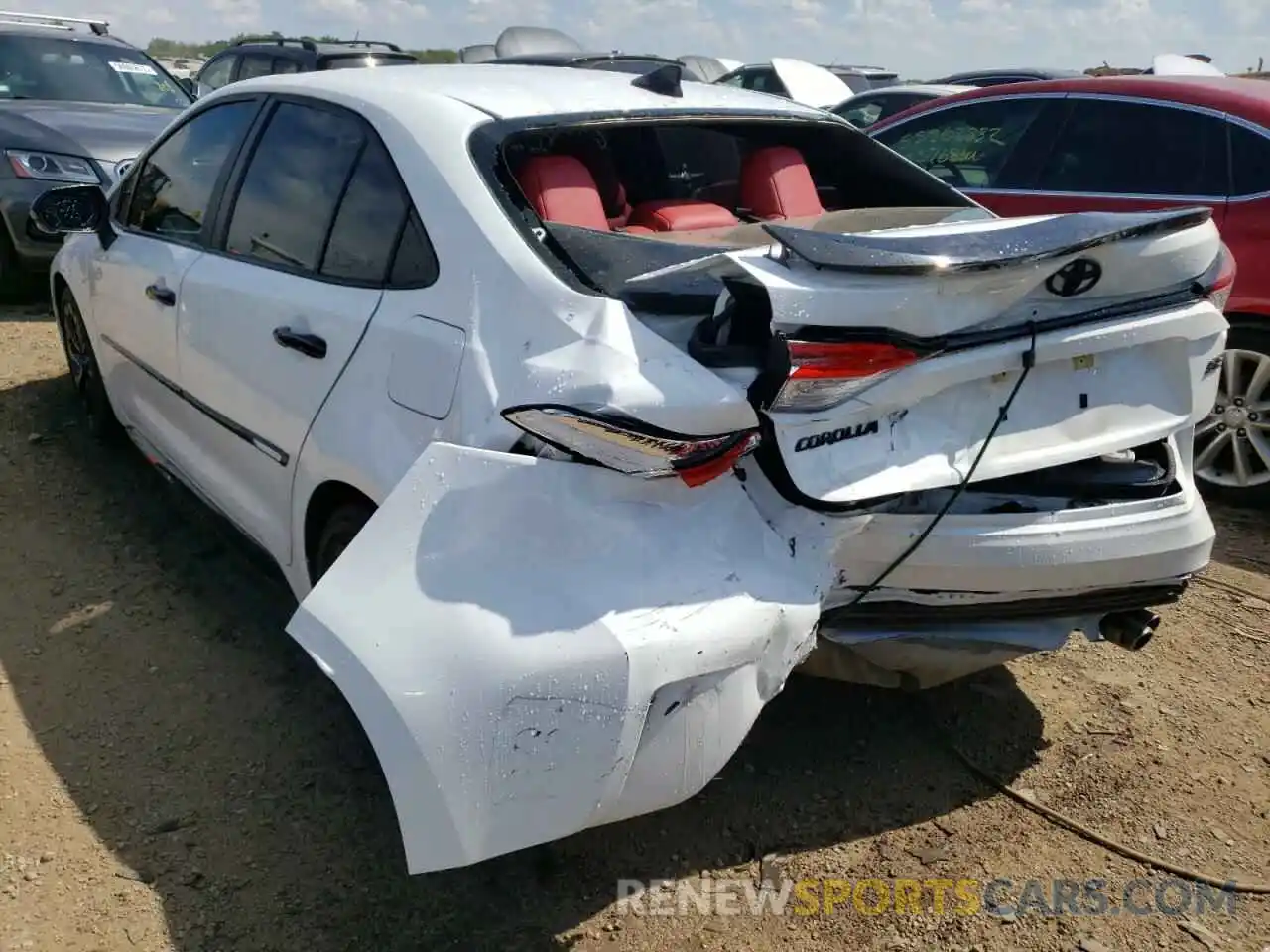 3 Photograph of a damaged car 5YFS4RCE9LP031086 TOYOTA COROLLA 2020