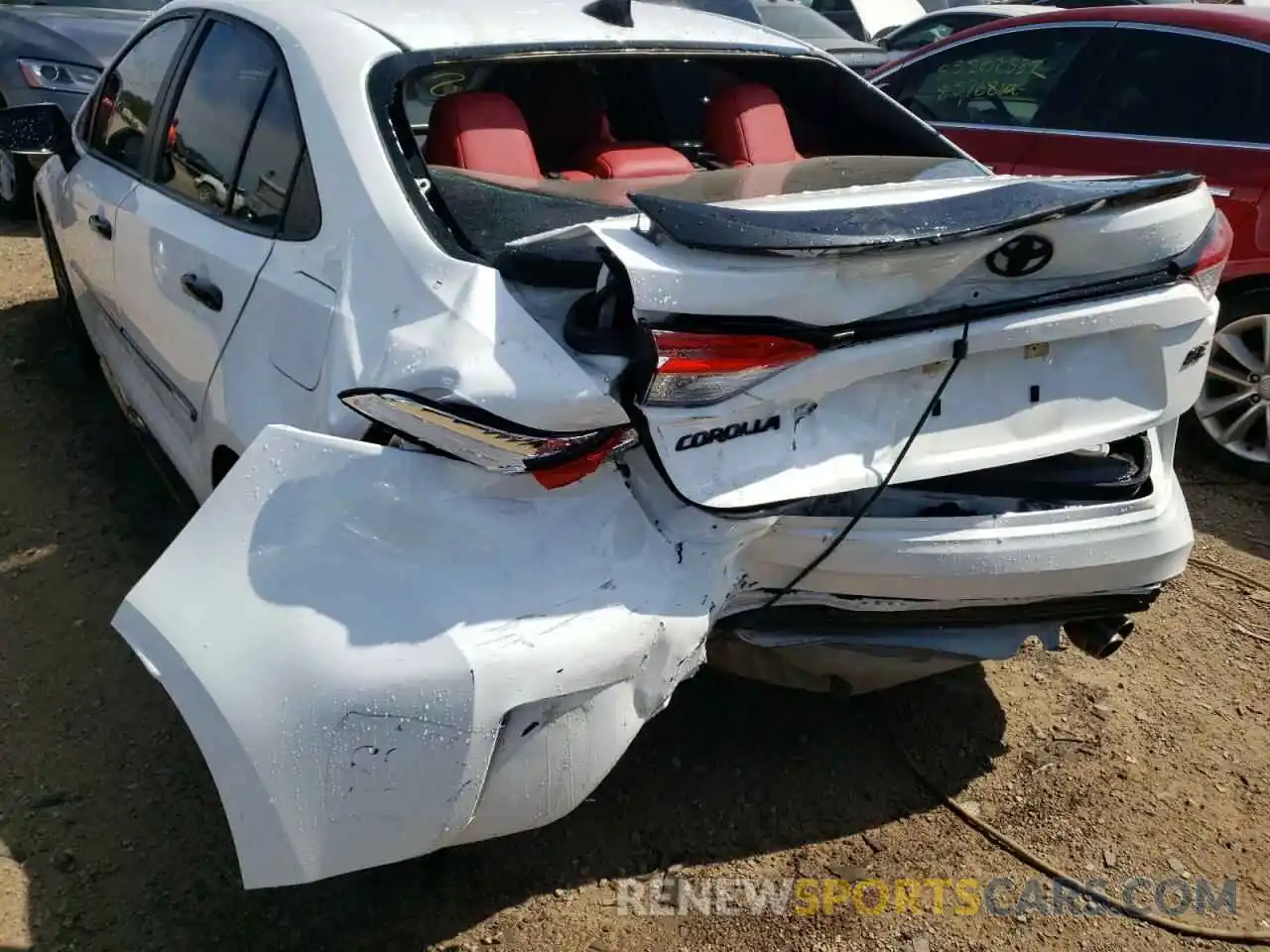 9 Photograph of a damaged car 5YFS4RCE9LP031086 TOYOTA COROLLA 2020