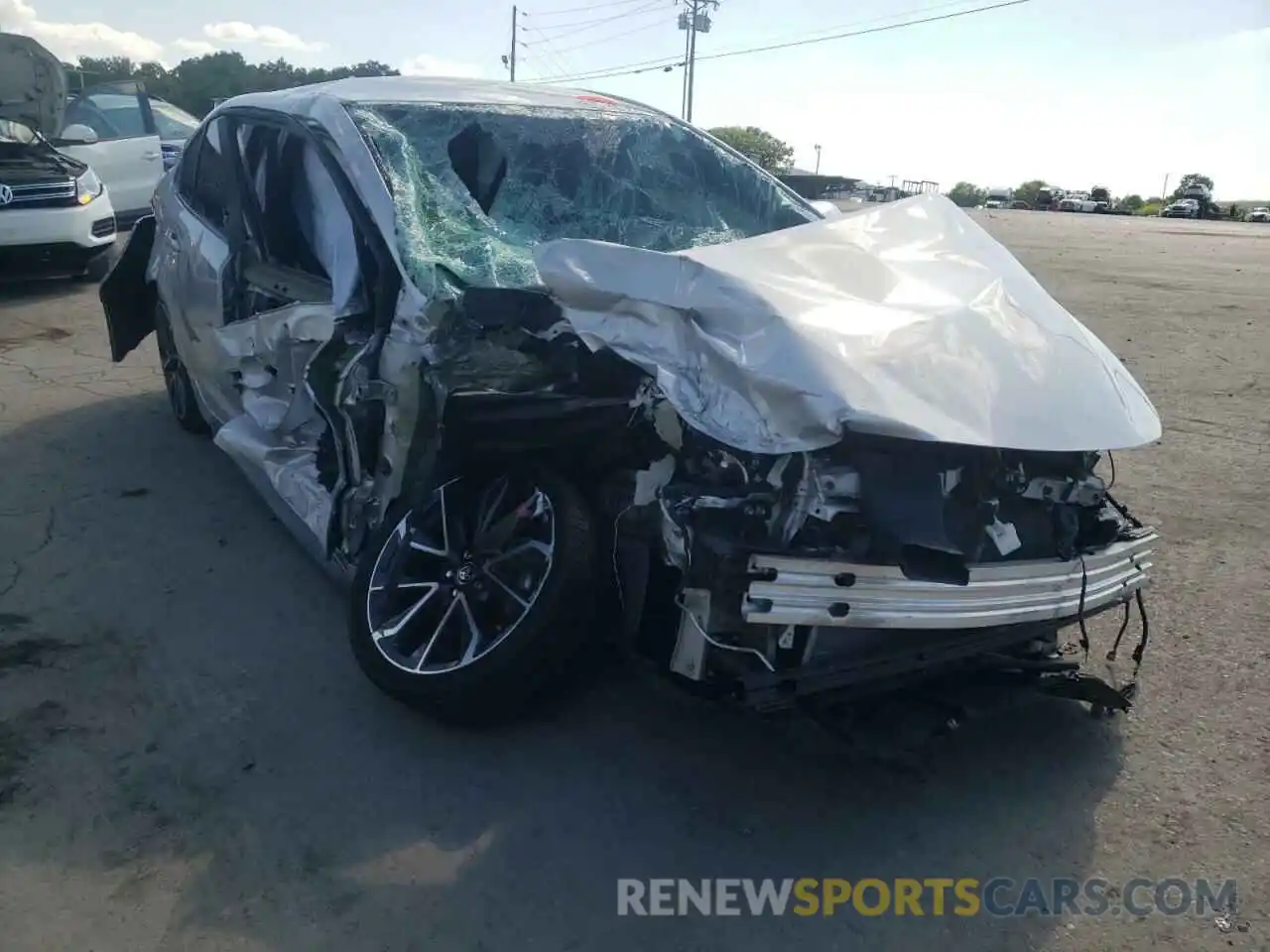 1 Photograph of a damaged car 5YFS4RCE9LP031783 TOYOTA COROLLA 2020