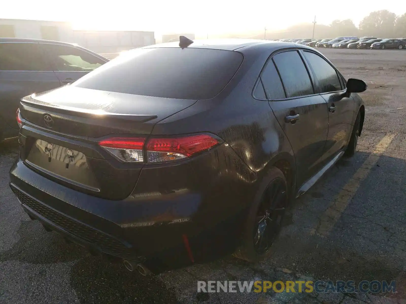 4 Photograph of a damaged car 5YFS4RCE9LP032061 TOYOTA COROLLA 2020