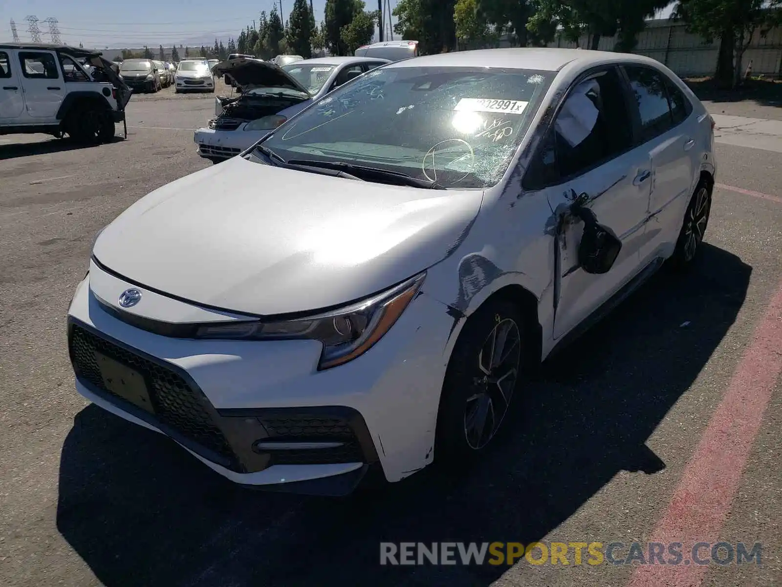 2 Photograph of a damaged car 5YFS4RCE9LP033291 TOYOTA COROLLA 2020