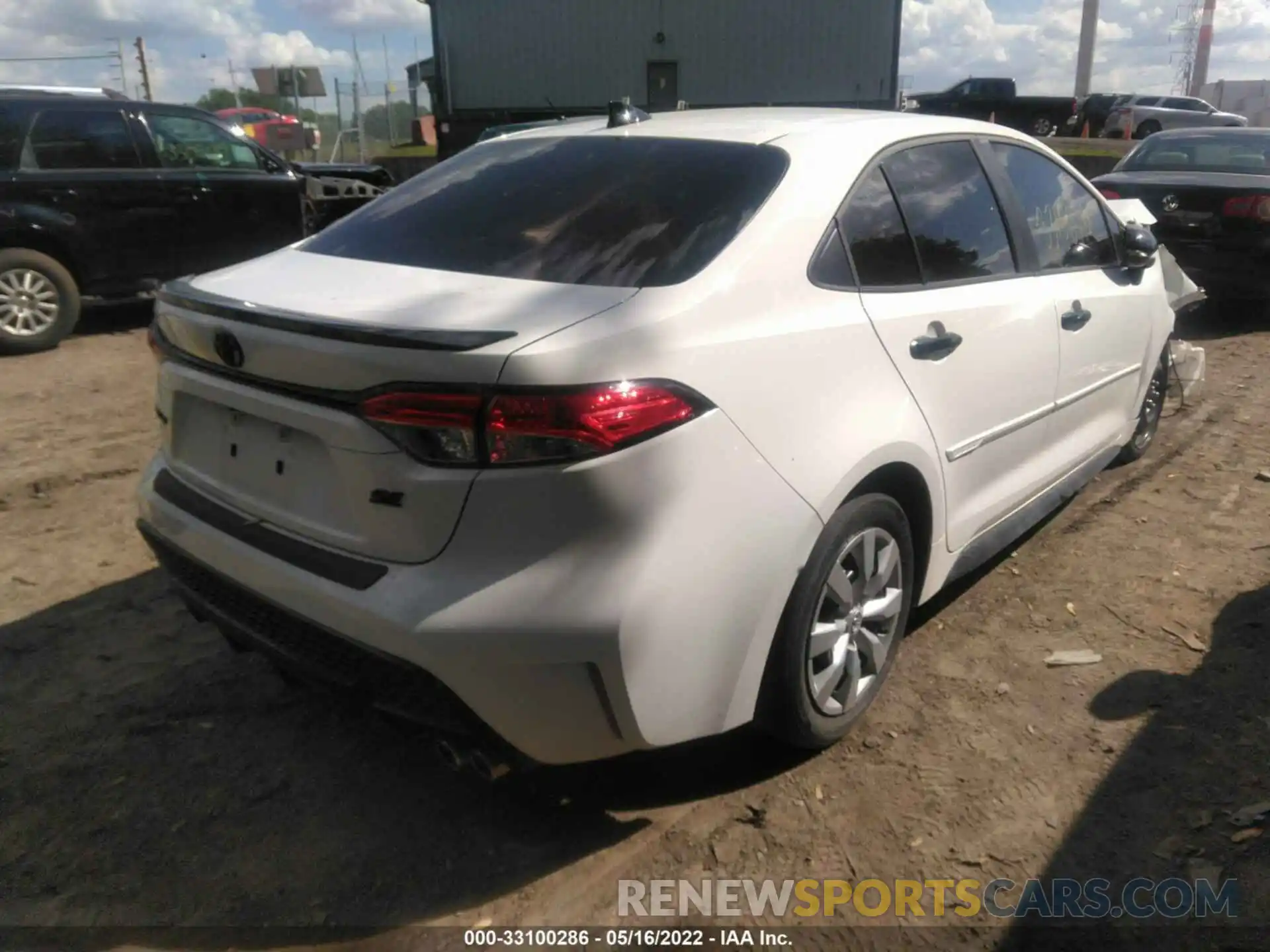 4 Photograph of a damaged car 5YFS4RCE9LP034067 TOYOTA COROLLA 2020