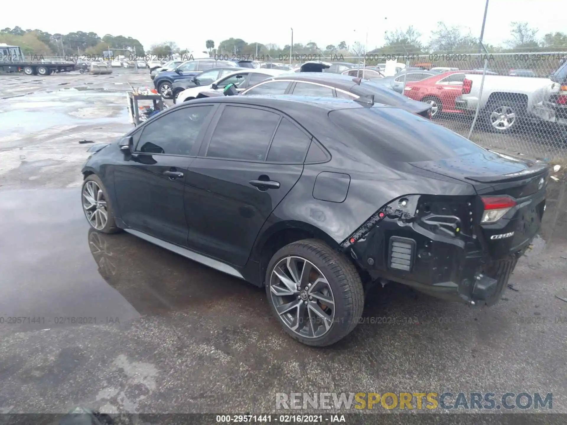 3 Photograph of a damaged car 5YFS4RCE9LP034151 TOYOTA COROLLA 2020