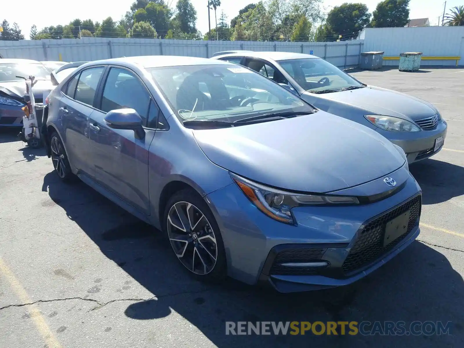 1 Photograph of a damaged car 5YFS4RCE9LP034294 TOYOTA COROLLA 2020