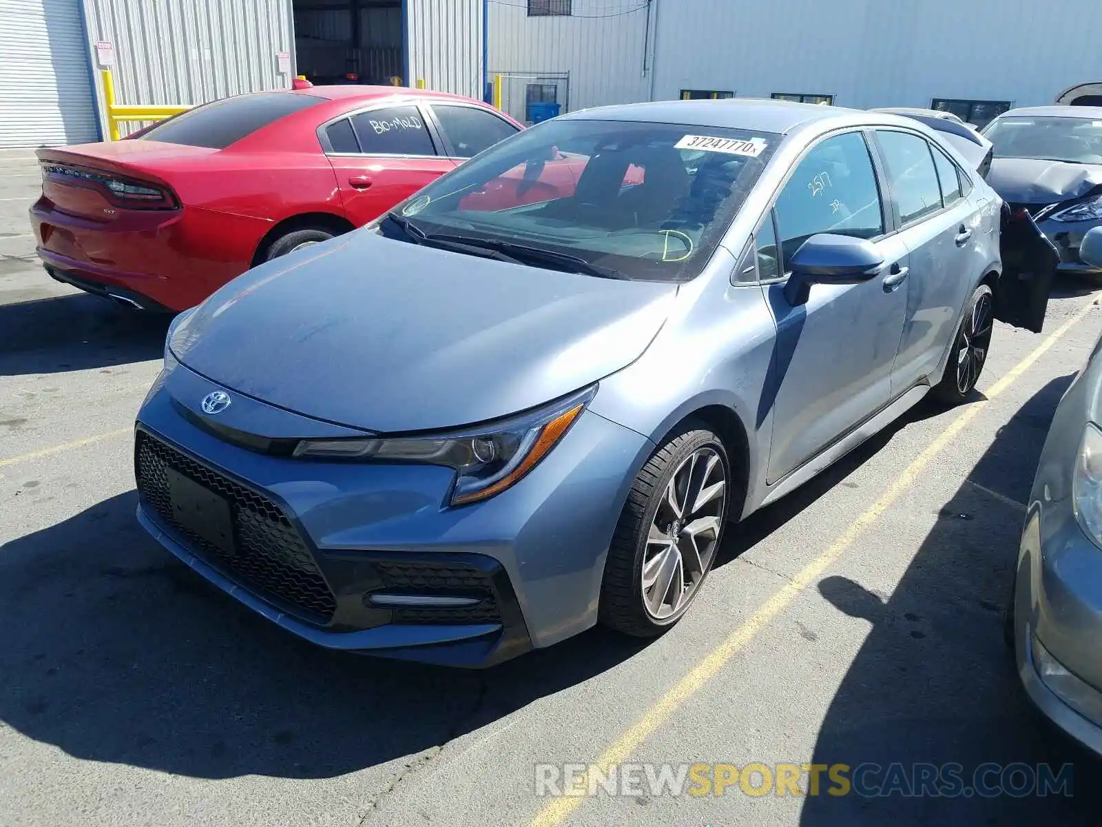 2 Photograph of a damaged car 5YFS4RCE9LP034294 TOYOTA COROLLA 2020