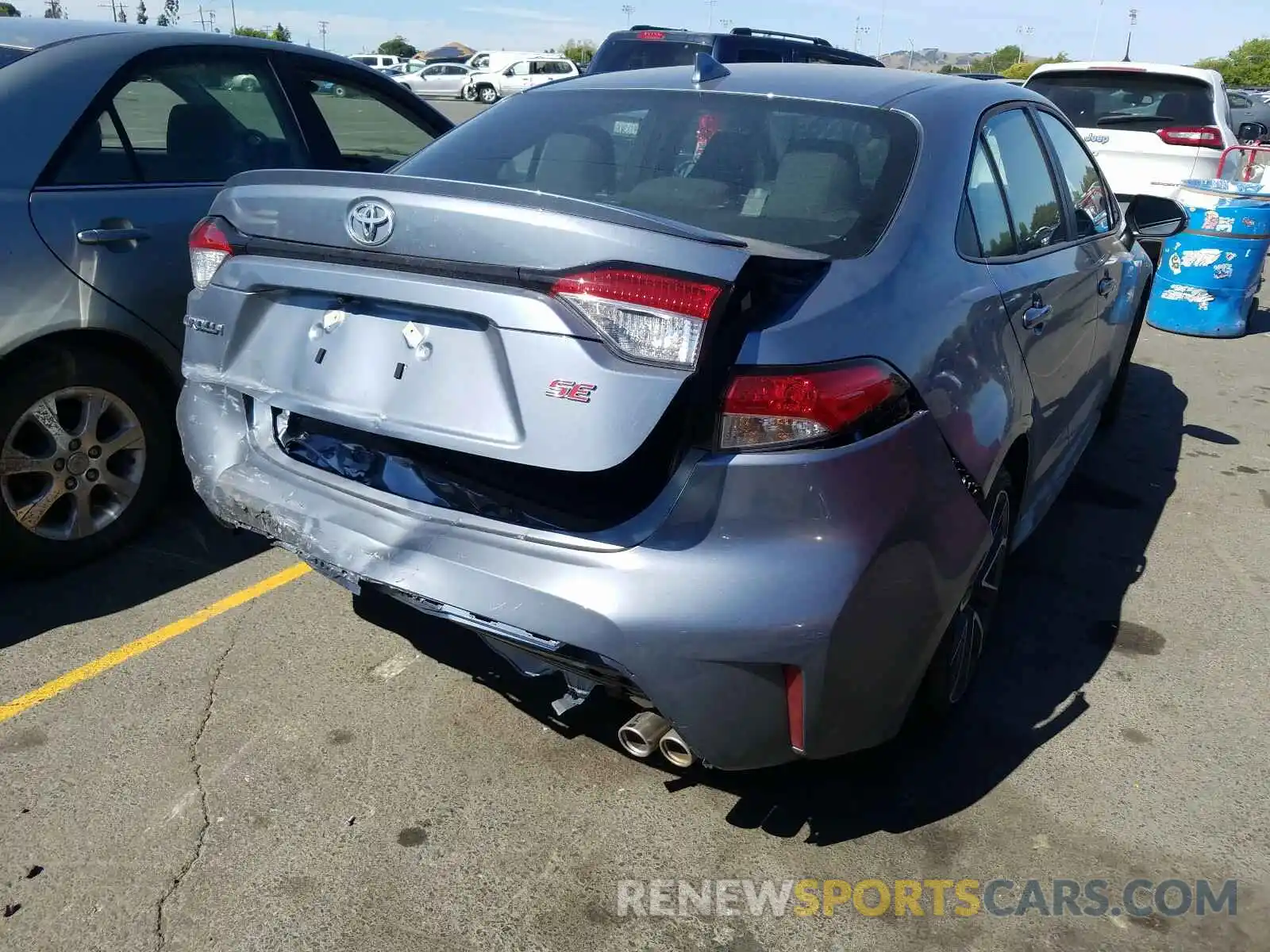 9 Photograph of a damaged car 5YFS4RCE9LP034294 TOYOTA COROLLA 2020