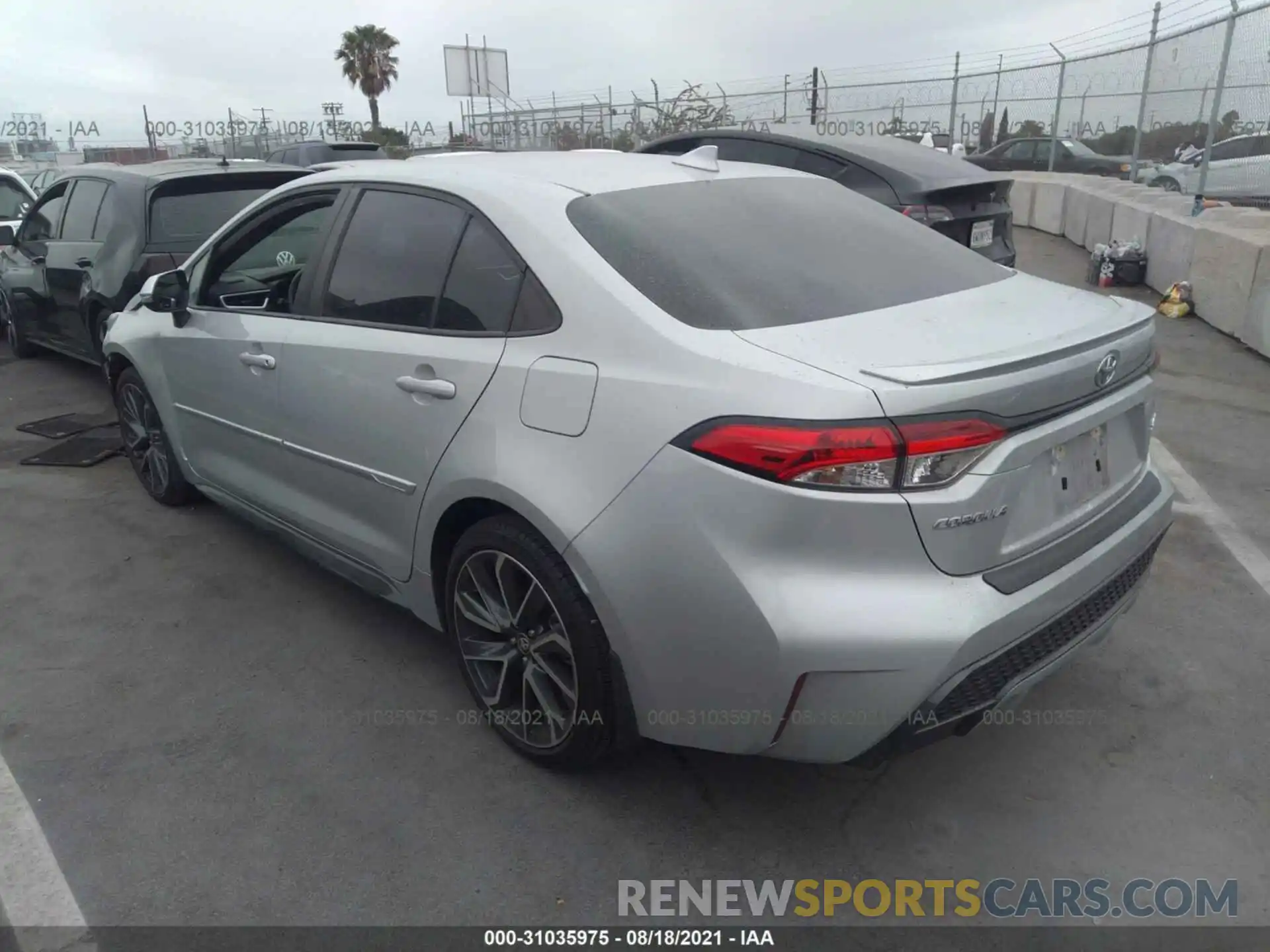 3 Photograph of a damaged car 5YFS4RCE9LP036823 TOYOTA COROLLA 2020