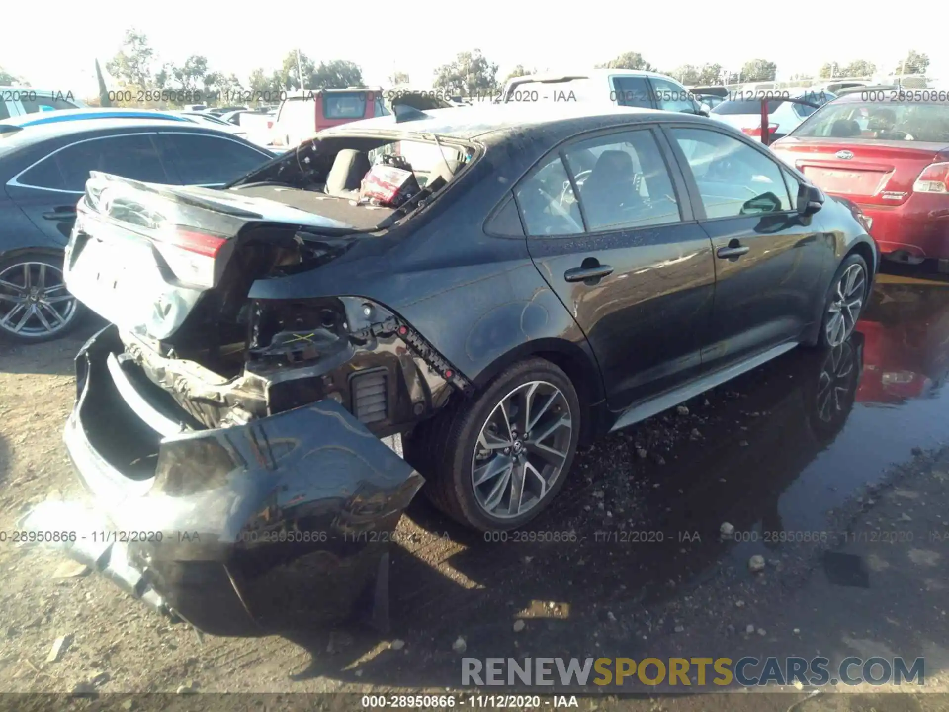 4 Photograph of a damaged car 5YFS4RCE9LP037356 TOYOTA COROLLA 2020