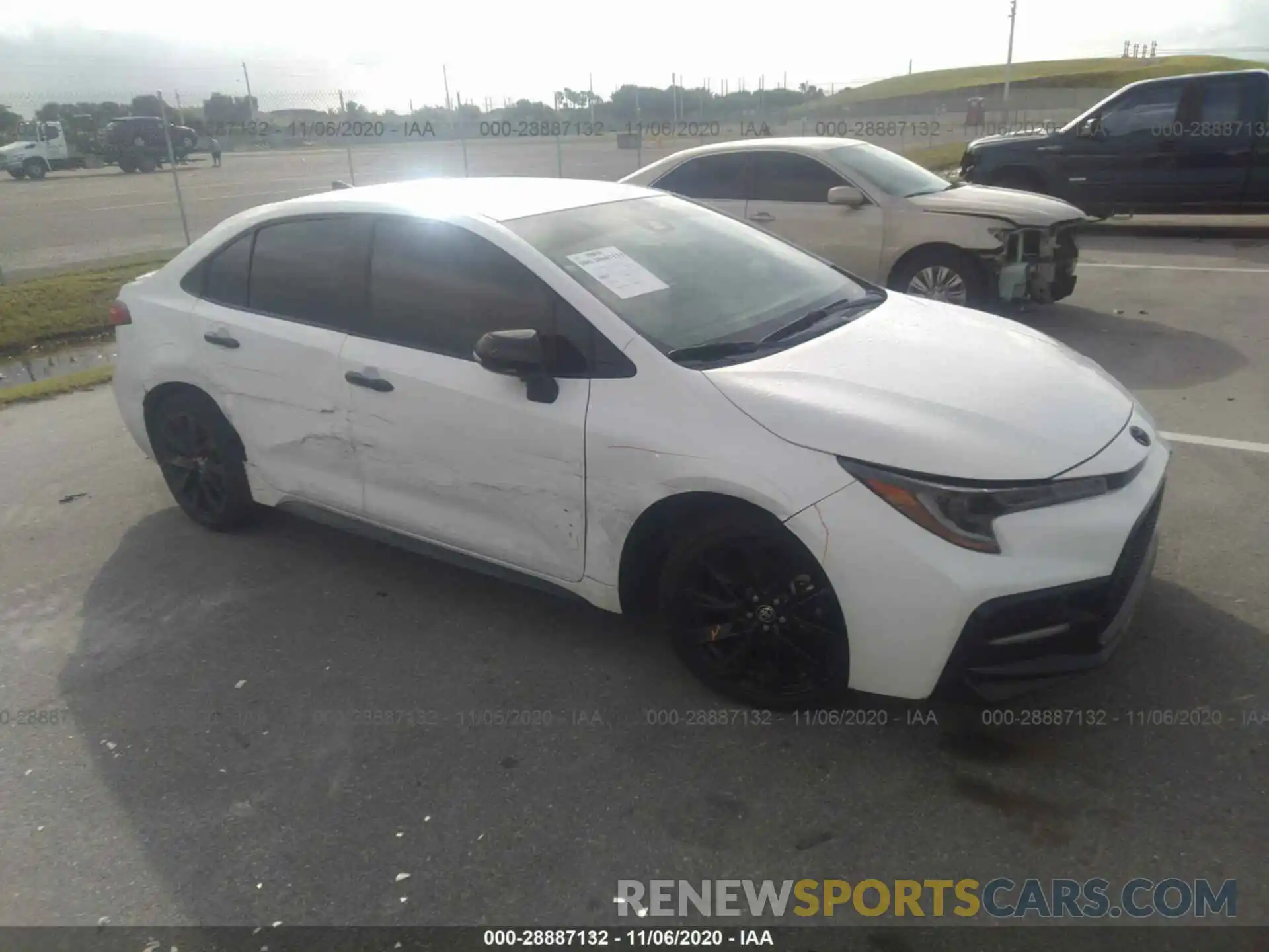 1 Photograph of a damaged car 5YFS4RCE9LP037406 TOYOTA COROLLA 2020