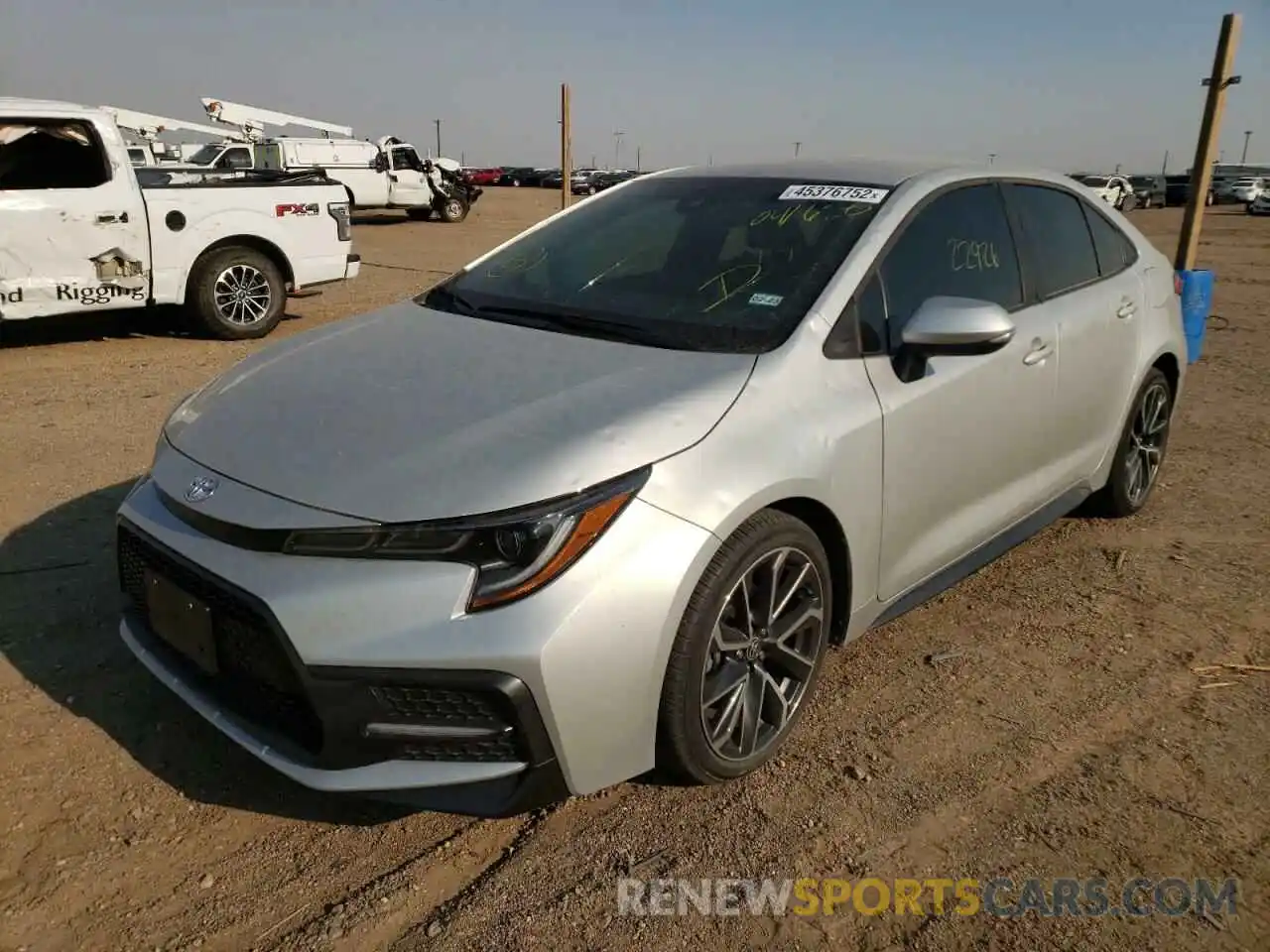 2 Photograph of a damaged car 5YFS4RCE9LP041620 TOYOTA COROLLA 2020