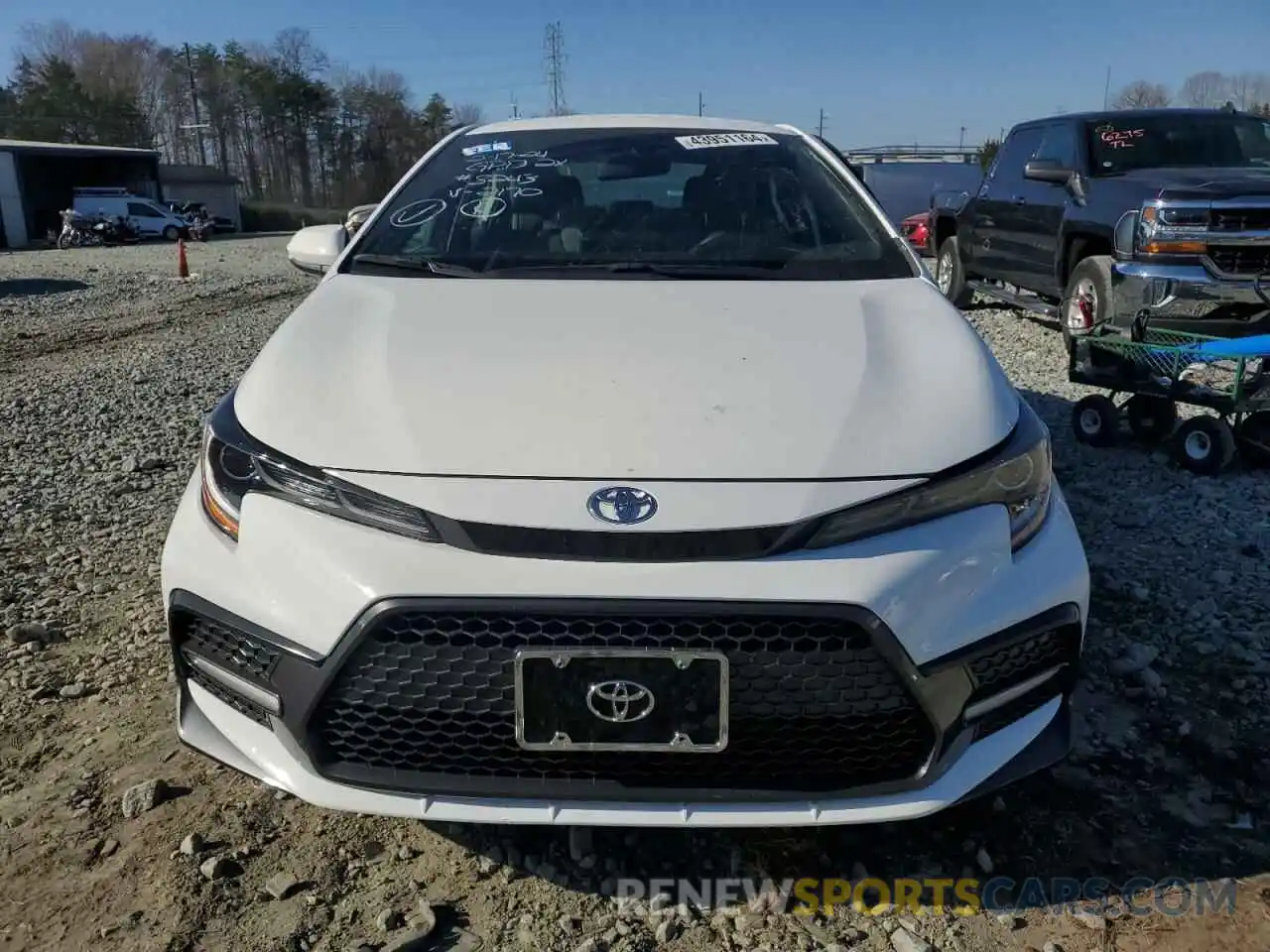 5 Photograph of a damaged car 5YFS4RCE9LP042170 TOYOTA COROLLA 2020