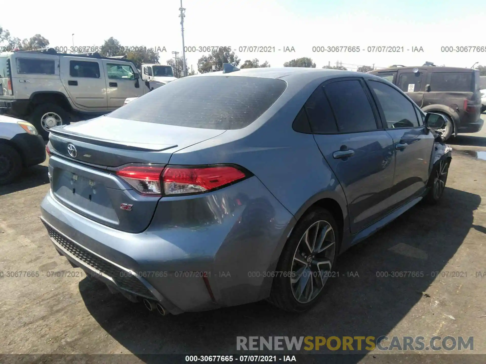 4 Photograph of a damaged car 5YFS4RCE9LP042184 TOYOTA COROLLA 2020