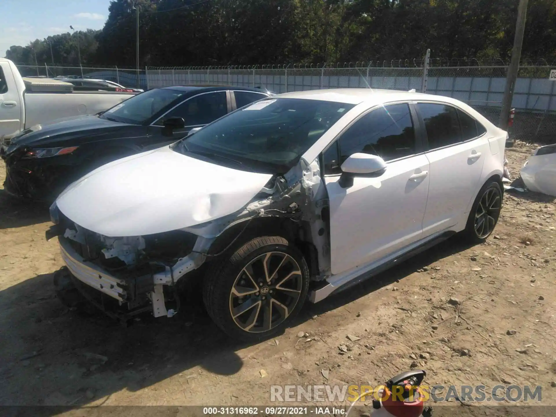 2 Photograph of a damaged car 5YFS4RCE9LP045845 TOYOTA COROLLA 2020