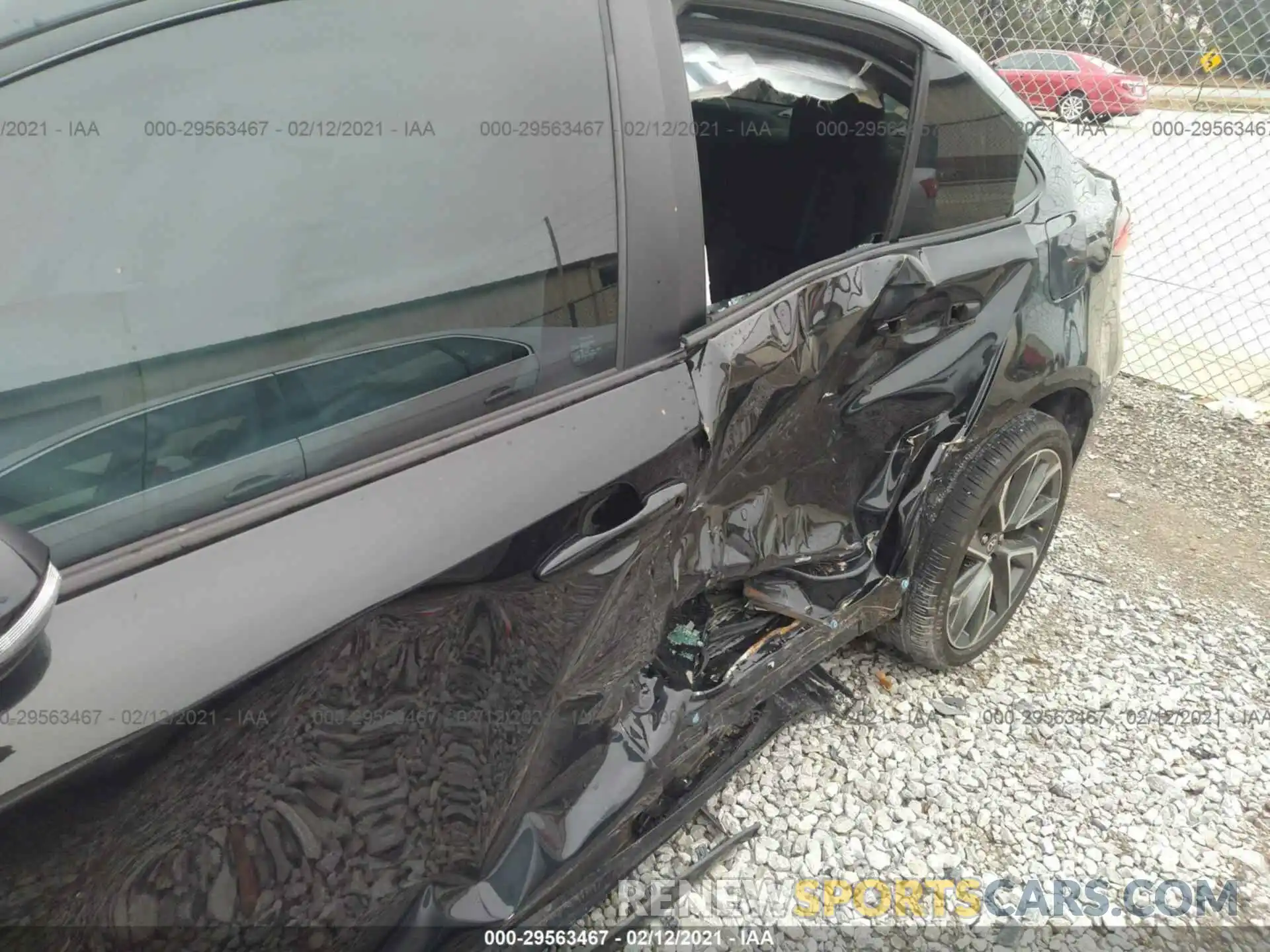 6 Photograph of a damaged car 5YFS4RCE9LP047014 TOYOTA COROLLA 2020