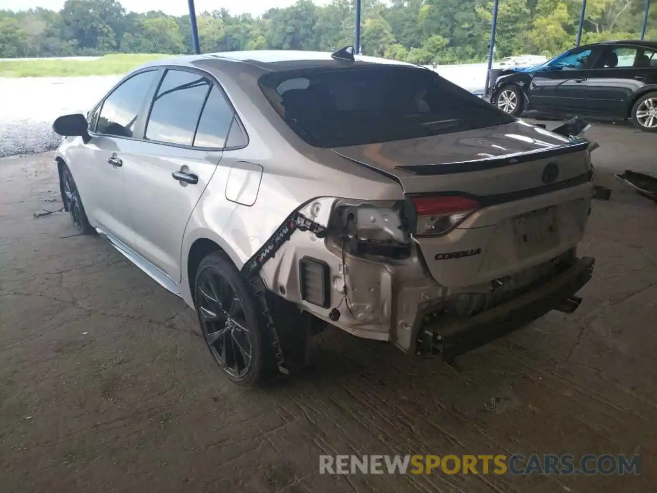 3 Photograph of a damaged car 5YFS4RCE9LP048129 TOYOTA COROLLA 2020