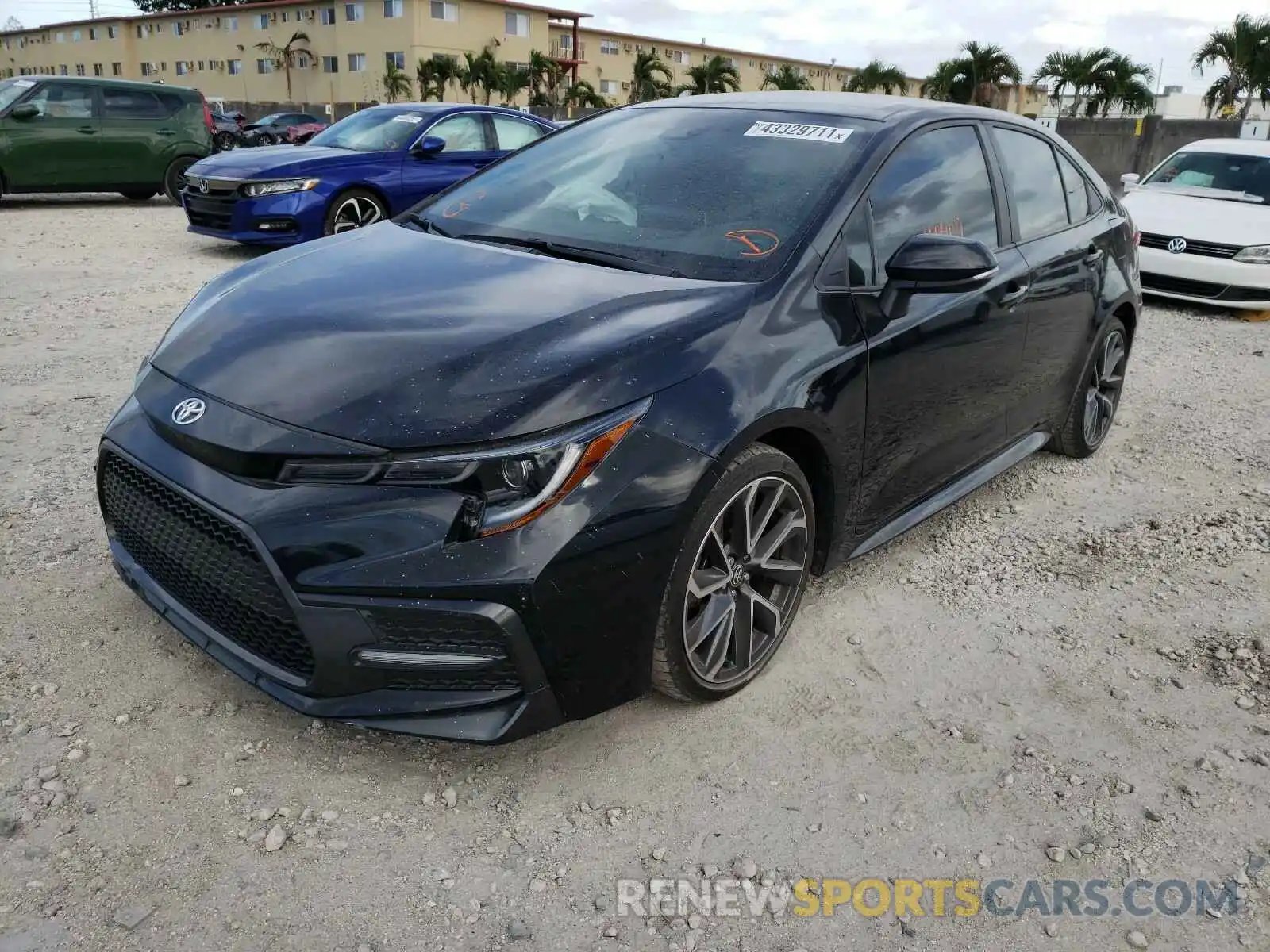 2 Photograph of a damaged car 5YFS4RCE9LP048339 TOYOTA COROLLA 2020